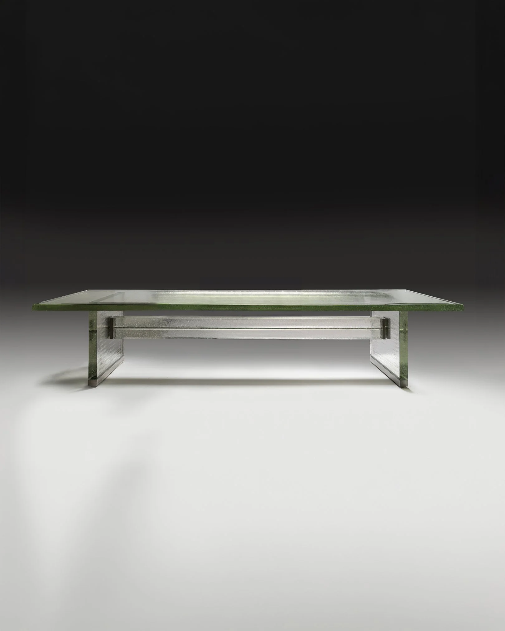 Edith_Dining_Table_1.jpg