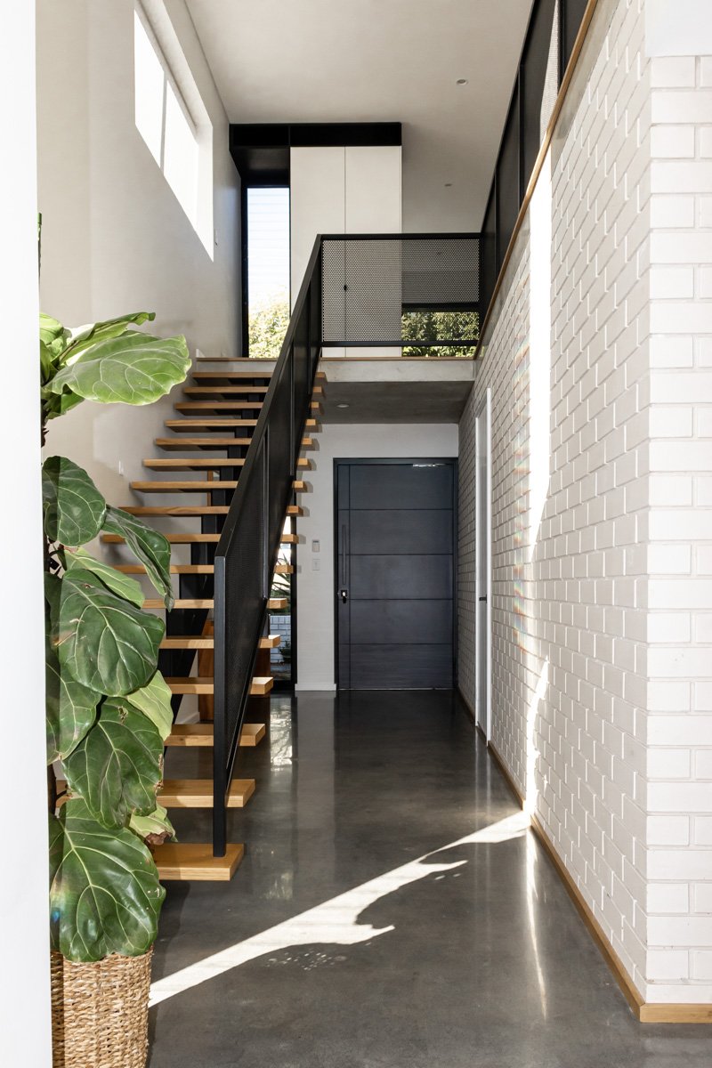 Elanora_Entry_IMG_2977_LowRes.jpg