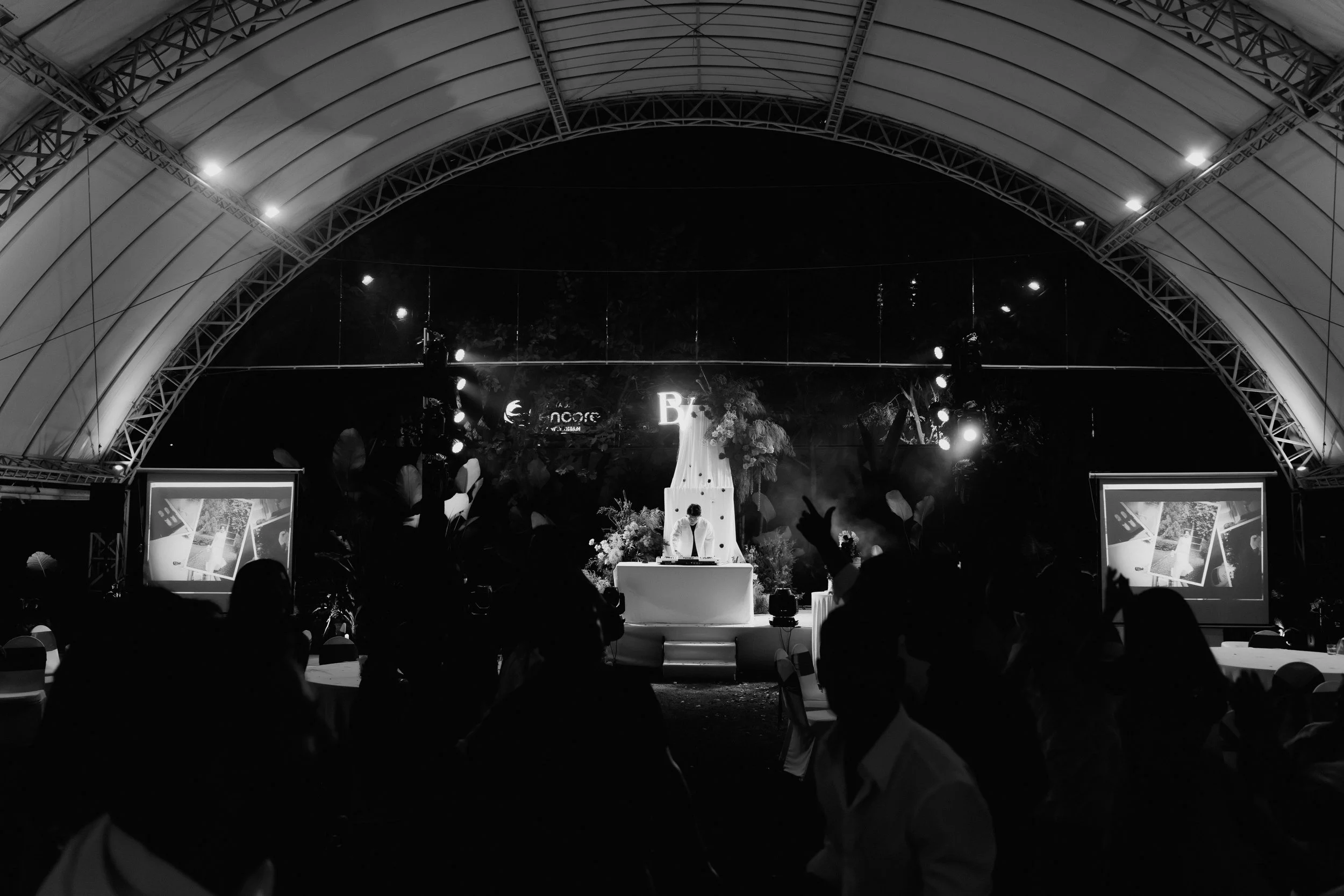 Put your hand up (92).jpg