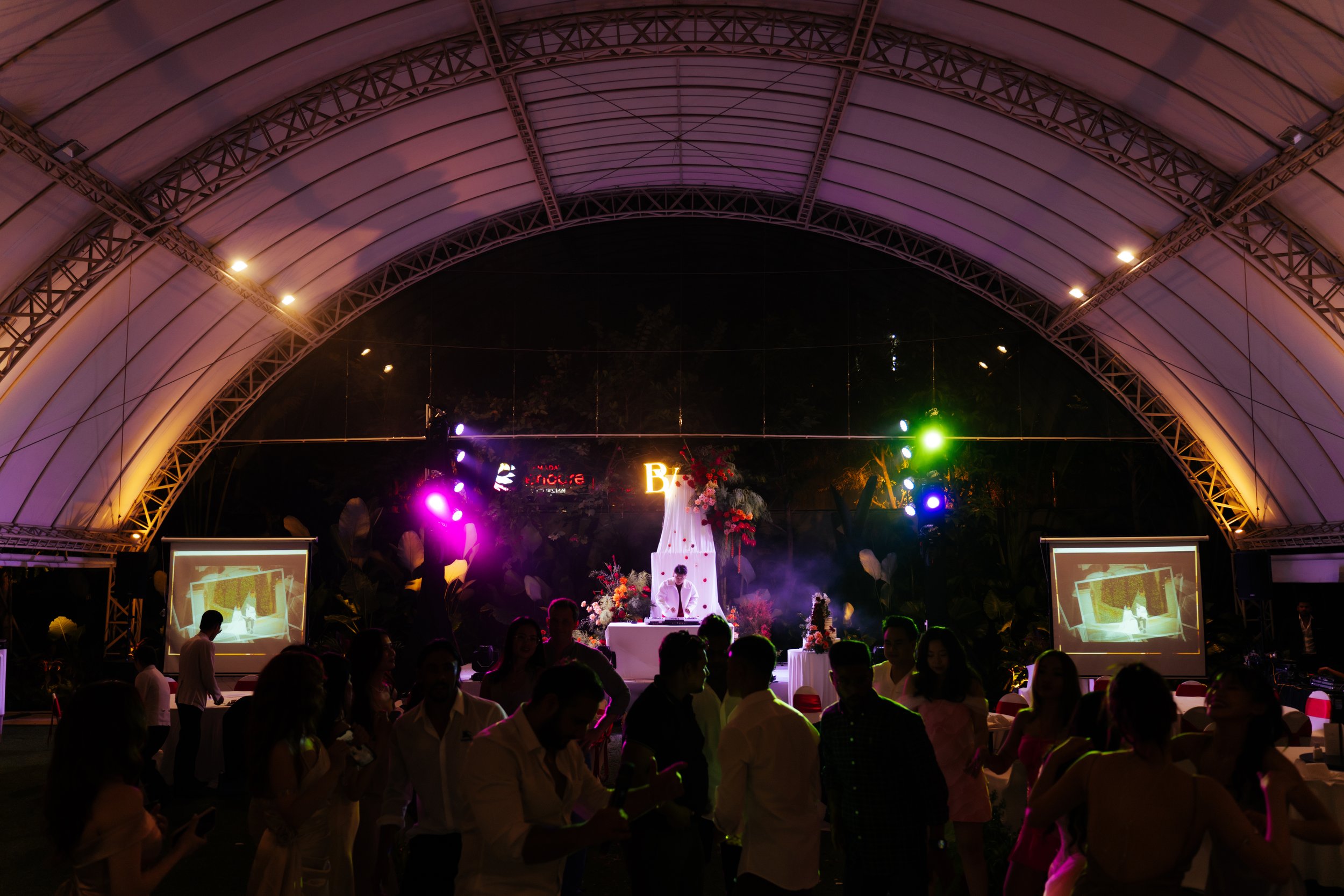 Put your hand up (94).jpg