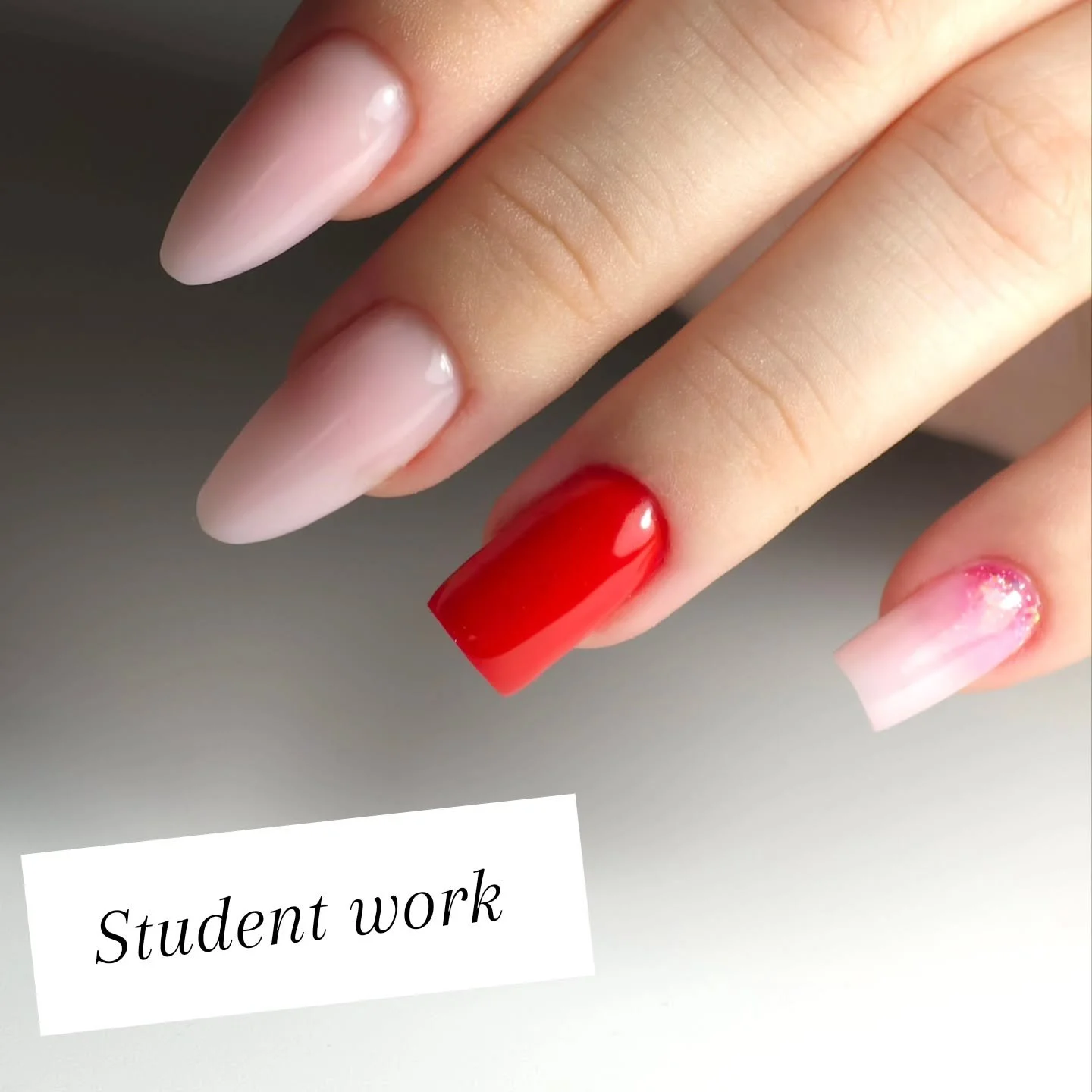 ✨ I am proud of Weronika ✨
Weronika has successfully completed the Gel Nail Extension Course with Forms 💅👏
Congratulations and wishing you lots of success in the future! 🌸

✨ Jestem dumna z Weroniki ✨
Weronika z powodzeniem ukończyła kurs przedłuż