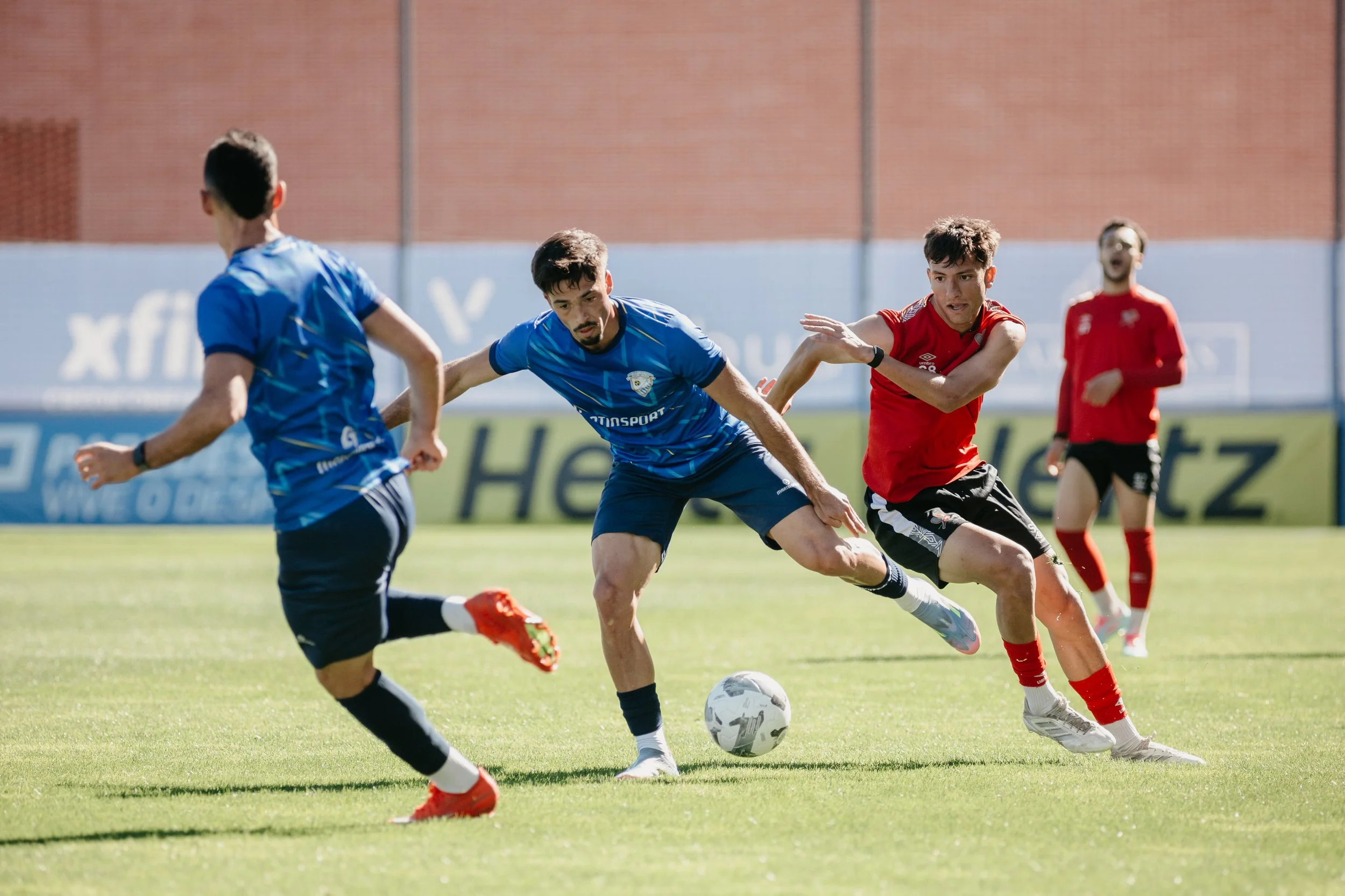 Manhã de trabalho: USC Paredes defronta Sub-23 do Leixões SC em jogo de treino 🔵⚪