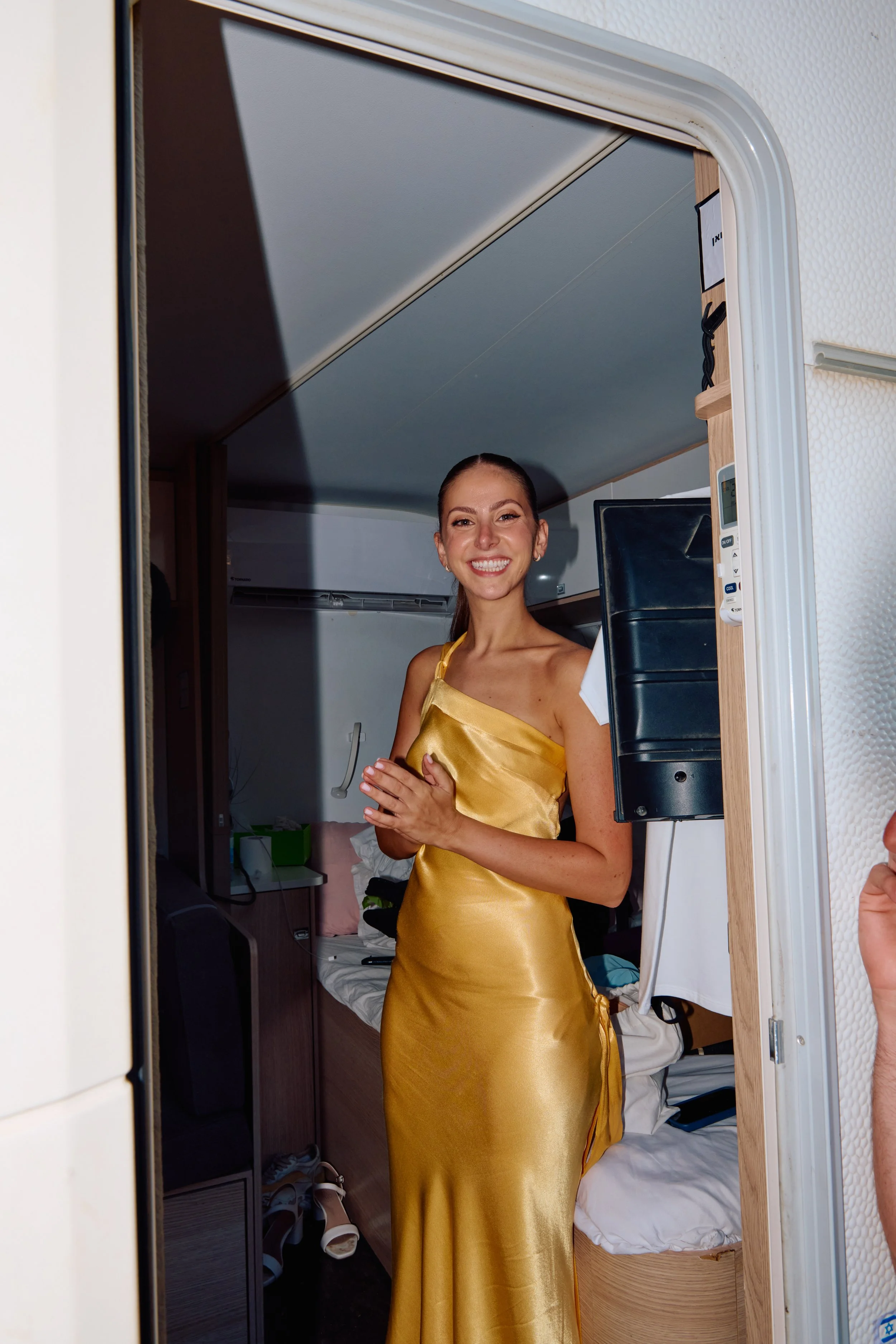 Lee & Gal 6. Party-208-2.jpg