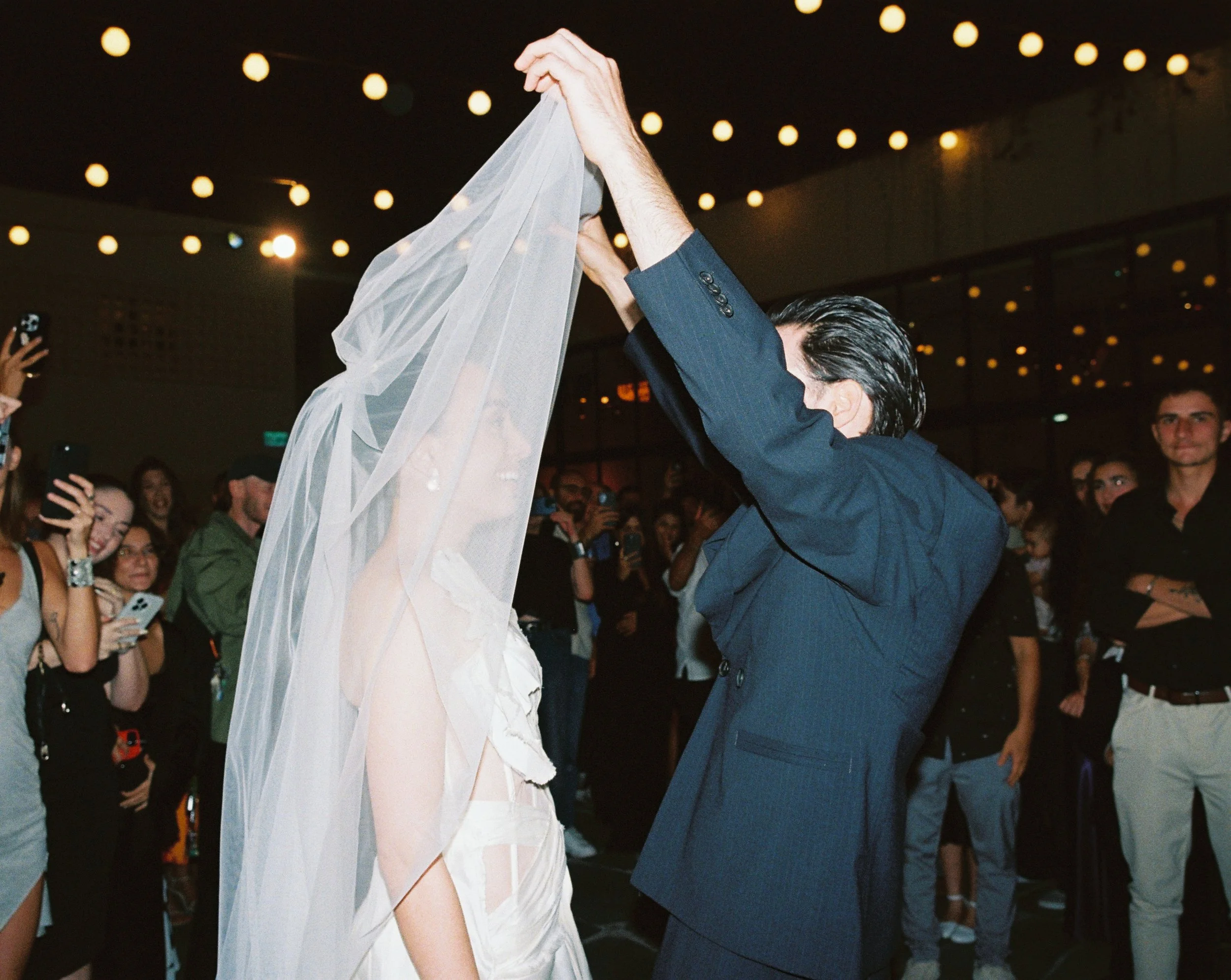 Alexandra & Guy 3. Hoopa & Party_-126.jpg