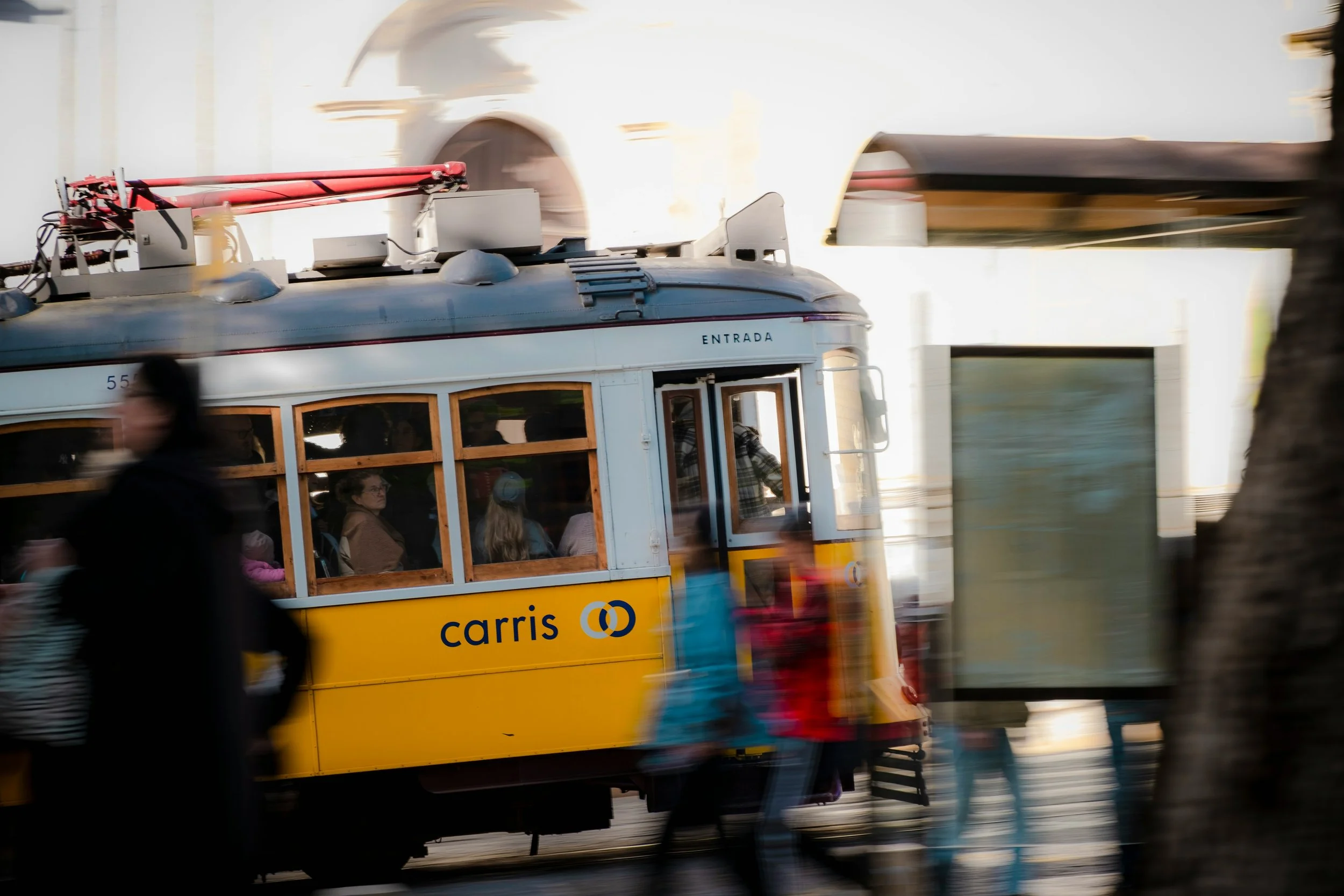 Tram 28 Tips: When to Ride, What to Expect, and How to Avoid the Crowds
