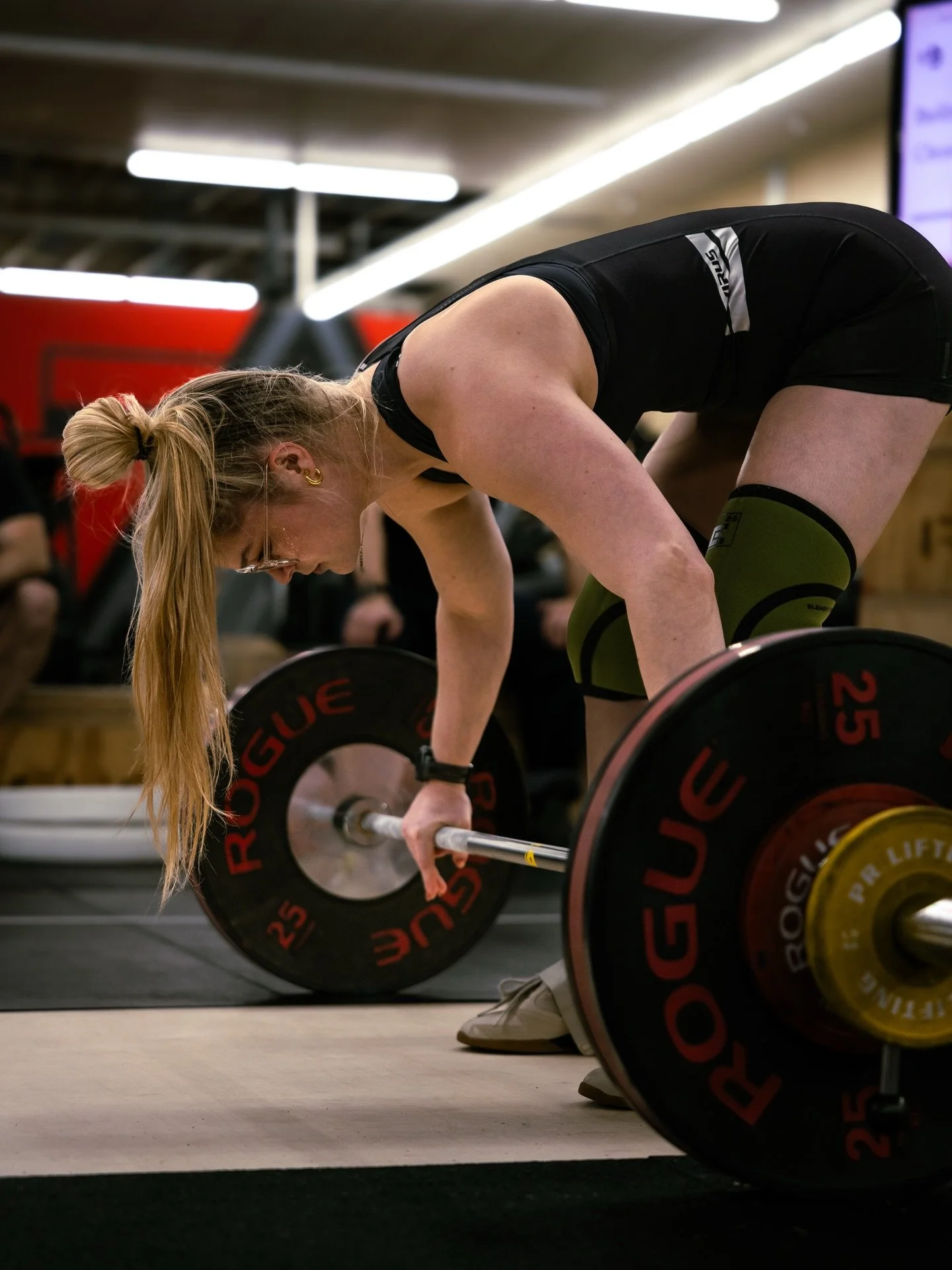 Watch &amp; support Coach Amelia compete at the Virus Open Series 1 on the White Platform! Friday March 6th at 10am PST 

How to watch the competition live 👉 USAW.live