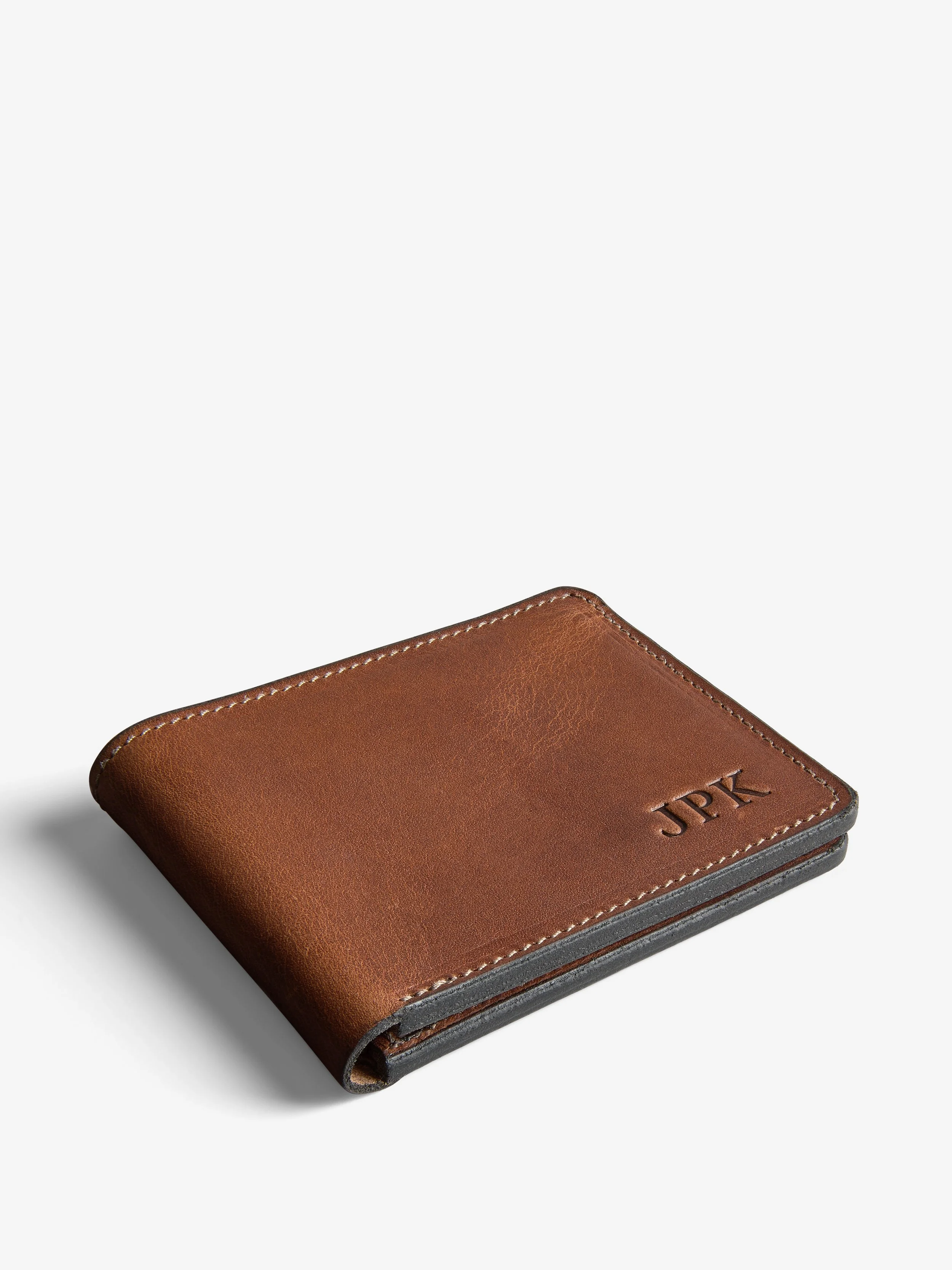 09_Traditional Bifold Wallet_Dublin_Angled.jpg