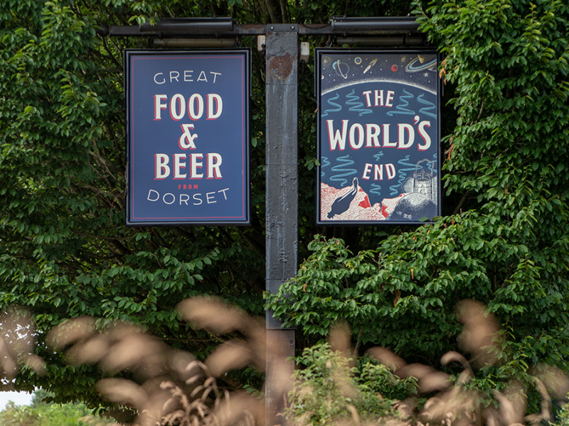 Worlds-End-Almer-Sign-800x600.png