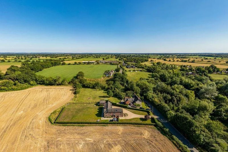 FOR SALE | Millbrook Barn, Winsford Road, Cheshire