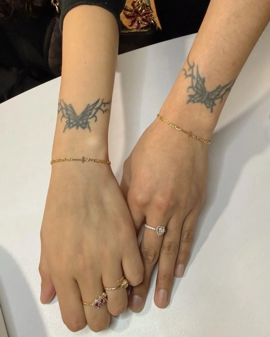 All matching everything✨💜 These two already had the tattoos, so adding matching MIKU permanent bracelets just felt right.
⠀⠀⠀⠀⠀⠀⠀⠀⠀
We love a matching moment that feels effortless and personal! Who are you getting linked with this spring? Tag them h