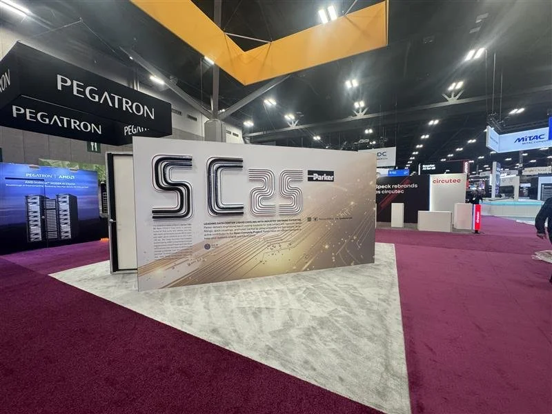 SUpercomputing hose display.jpg