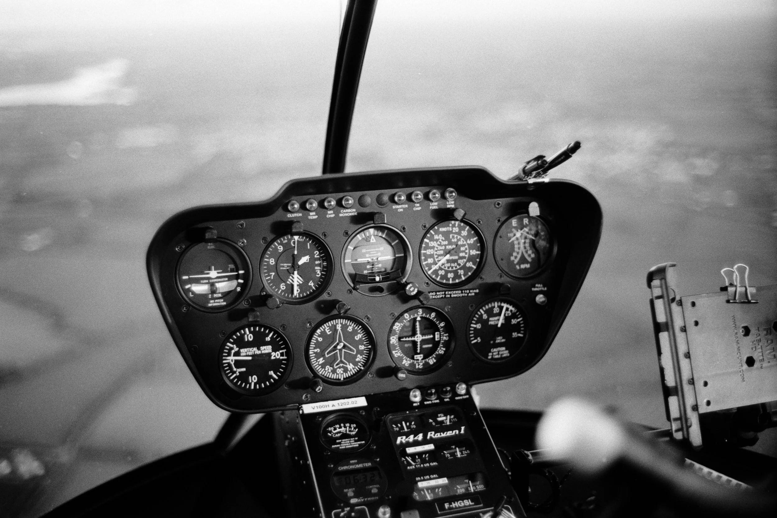 Documentary - Ilford FP4 Plus 125 - B+W 041 Rotorange filter - Voigtländer Nokton 35mm f/1.4 S.C - Leica M6. //Cholet 2025.