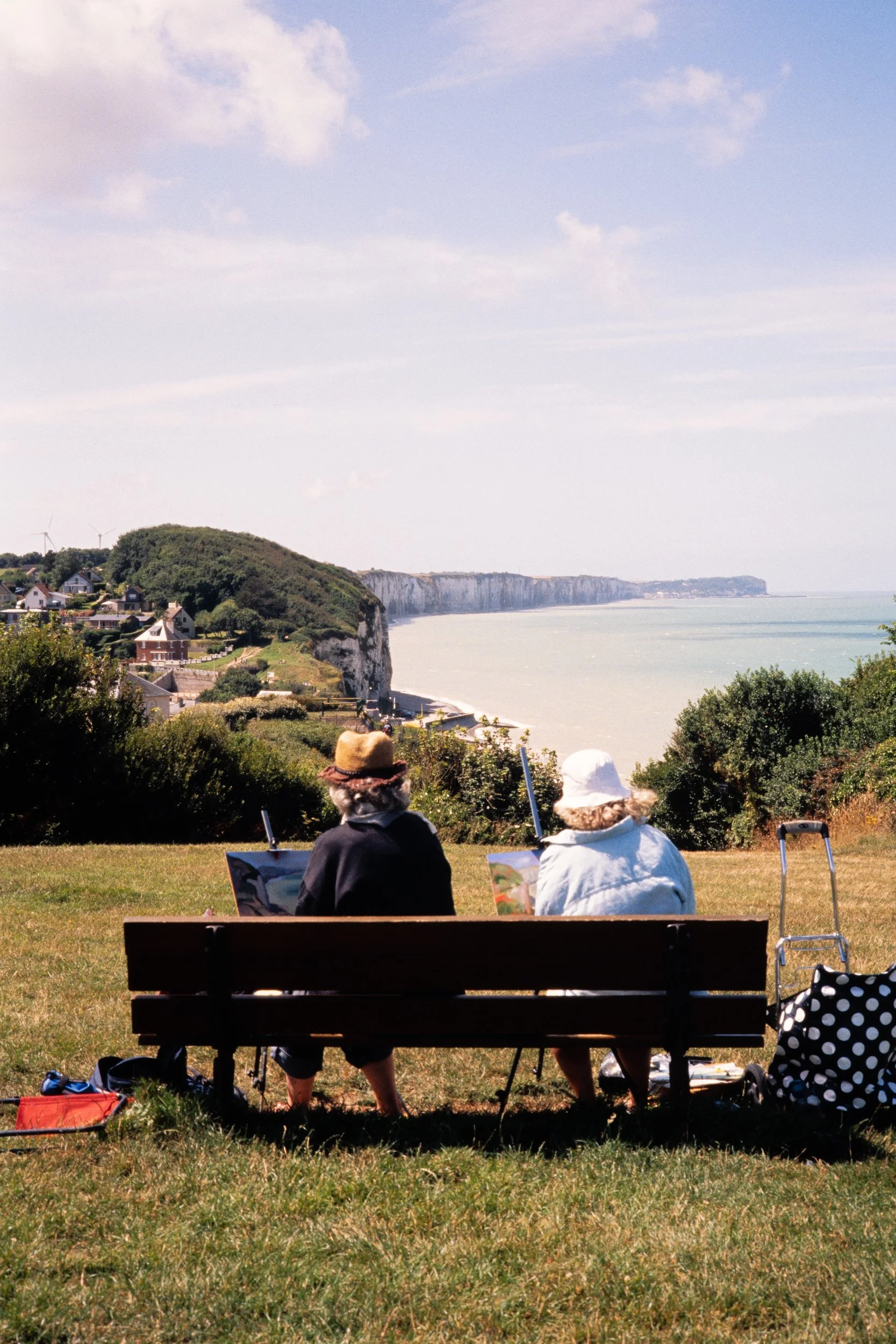 Normandie 2024 - Kodak Ektachrome E100 - Tiffen 812 warming filter - Voigtländer Nokton 50mm f/1.2 Asph. - Leica M6. //Veules-les-Roses.