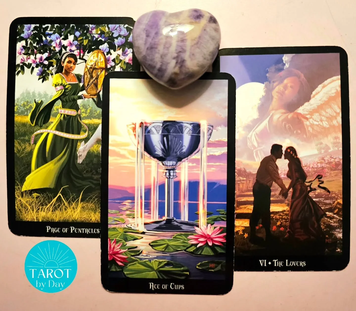 Today brings us a clear choice towards a new beginning!💥✨️🔥 This super full moon kicked off a firey spark within us. We'll no longer entertain things that don't fully align & light us up from within. Passion & joy are freely invited into yo