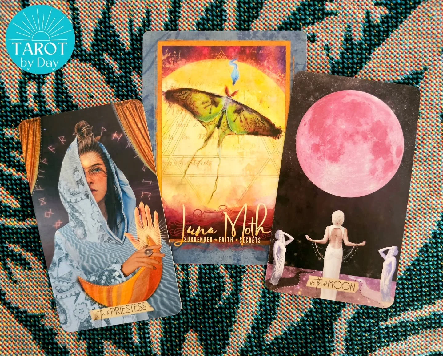 Today launches us into Sagittarius season!🌝🙏🔮 The High Priestess &amp; Moon mean this is the time to integrate everything deep Scorpio season has revealed. Powerful Luna Moth guidance tells us if we surrender to our faith in the universe, the answ