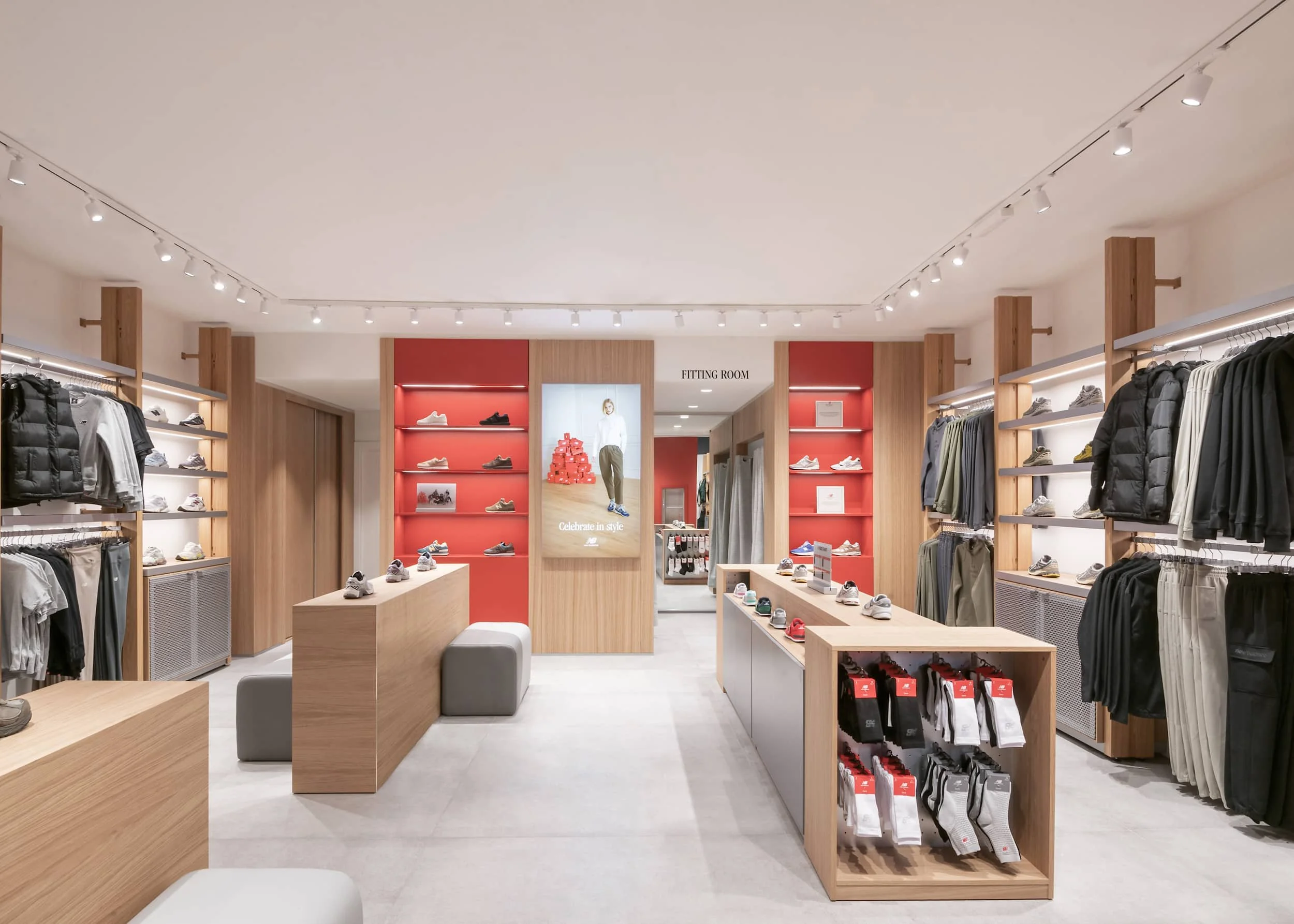AK0_8097-New-Balance-Bicester-Village-TDM.Space-WEB.jpg
