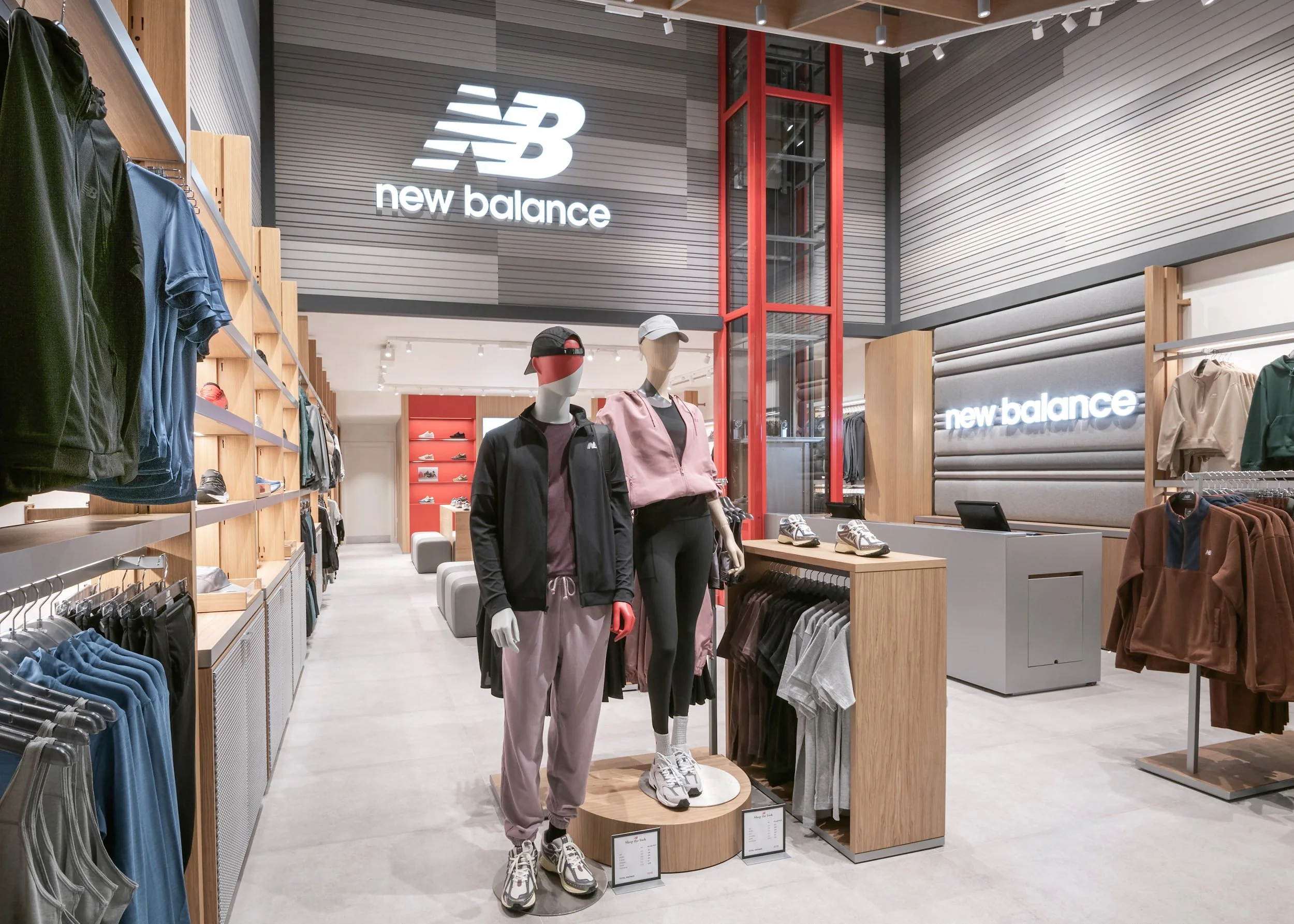 AK0_8048-New-Balance-Bicester-Village-TDM.Space-WEB.jpg