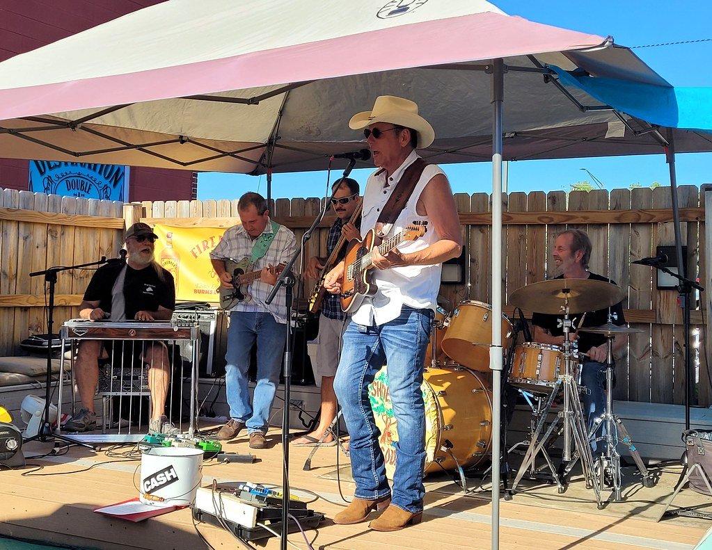 Live Music x Brad Jackson Shades of Country