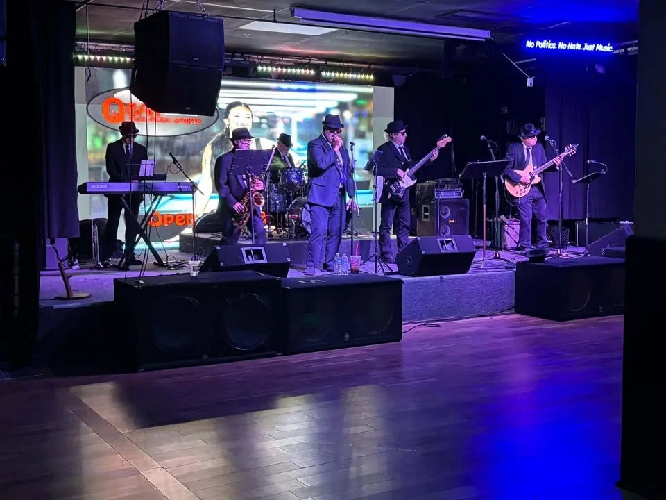 The Joliet Jake’s @ Papa Magoos