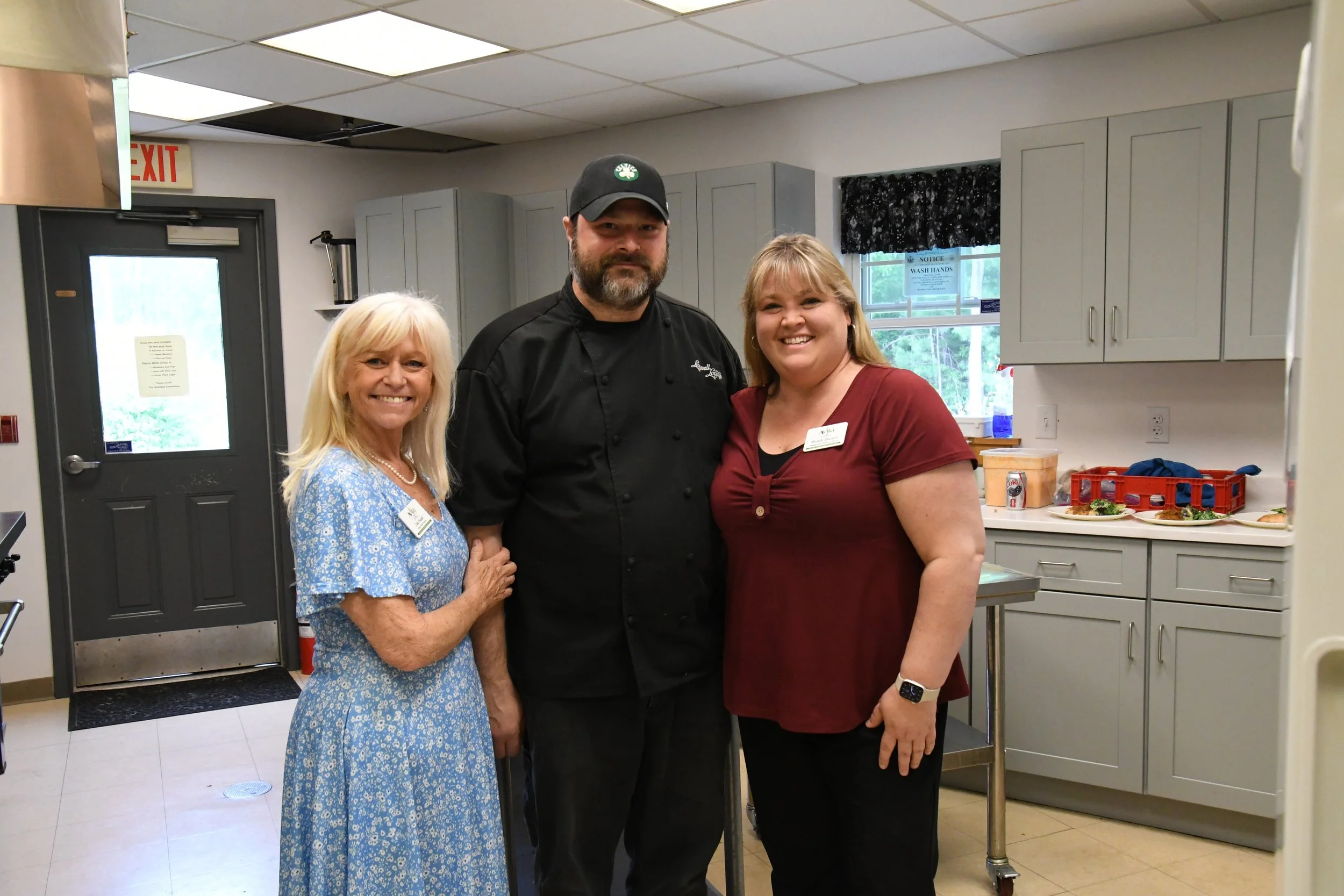 Avita Kitchen Crew DSC_5134.jpg