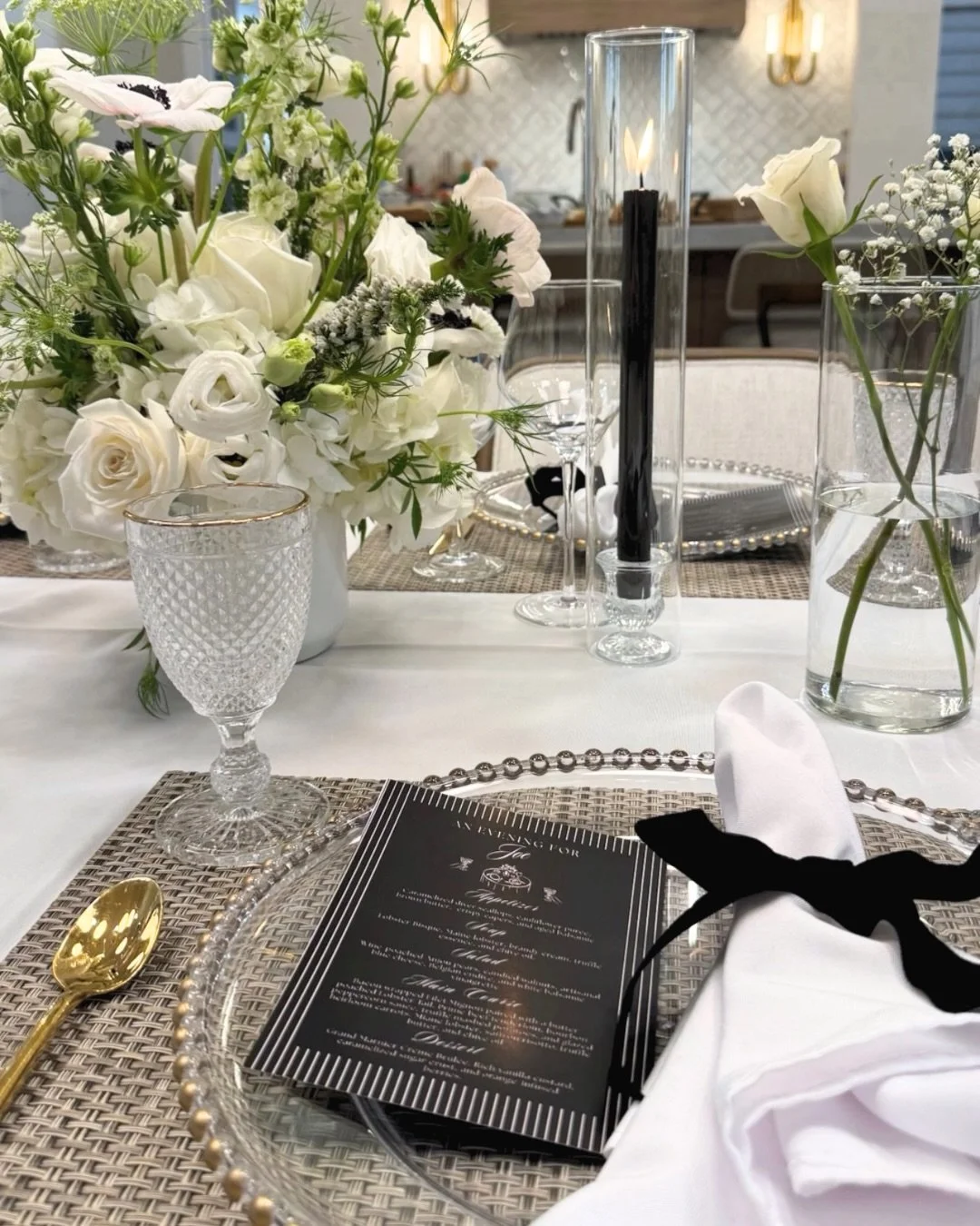 Fine dining with your favorite girls💁🏻&zwj;♀️✨ 

This is how your bachelorette night in should look. 💞 Shoutout to @bach_haus and @magnoliasflowersfl for the table decor😍
.
Chef life | private chef | 30a Florida chef | 30a bachelorette ideas | 30