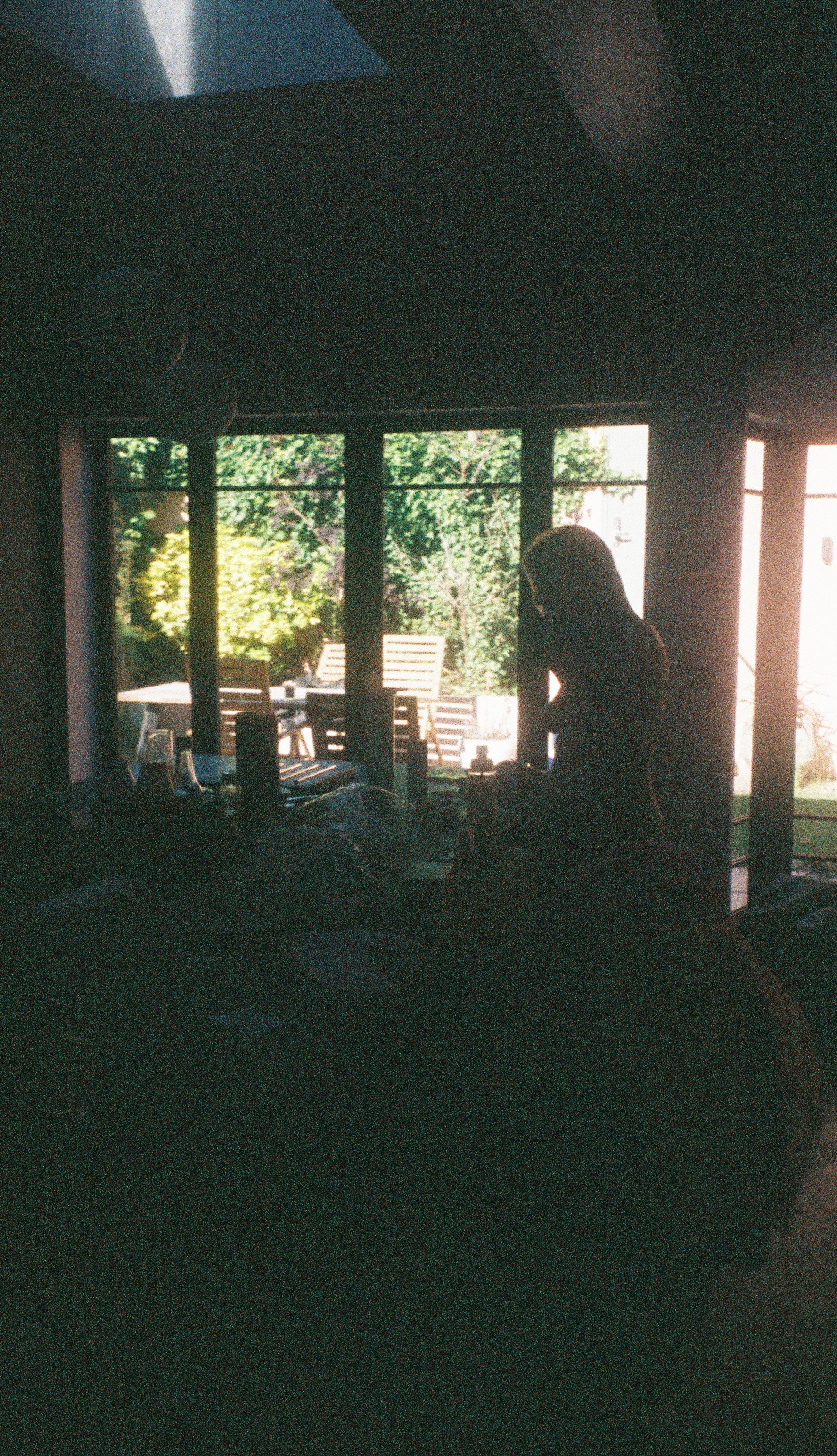 R1-06804-0007.jpg
