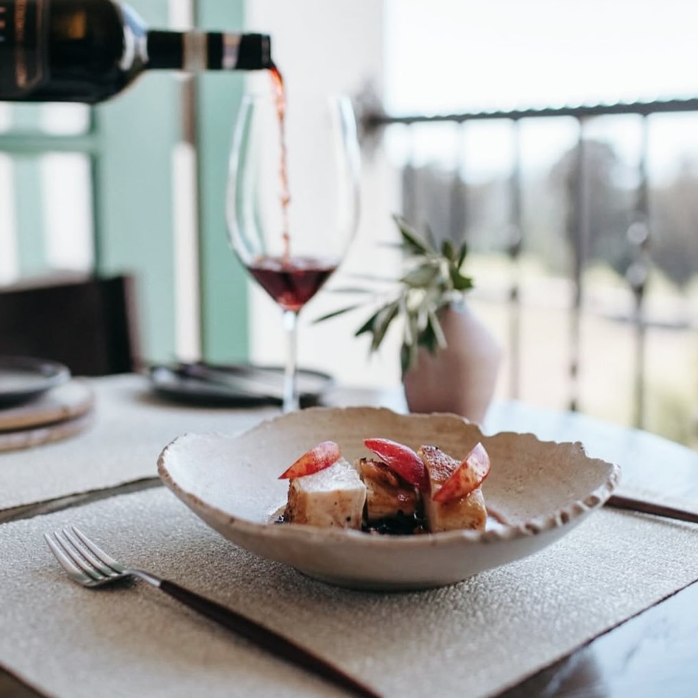 Congratulations to Olivella Restaurant @ojaivalleyinn on their Five-Star rating with @forbestravelguide! Thanks for bringing our ceramics to your tables! #ceramics #ceramicart #finedining #ojai #ojaivalley #ojaivalleyinn