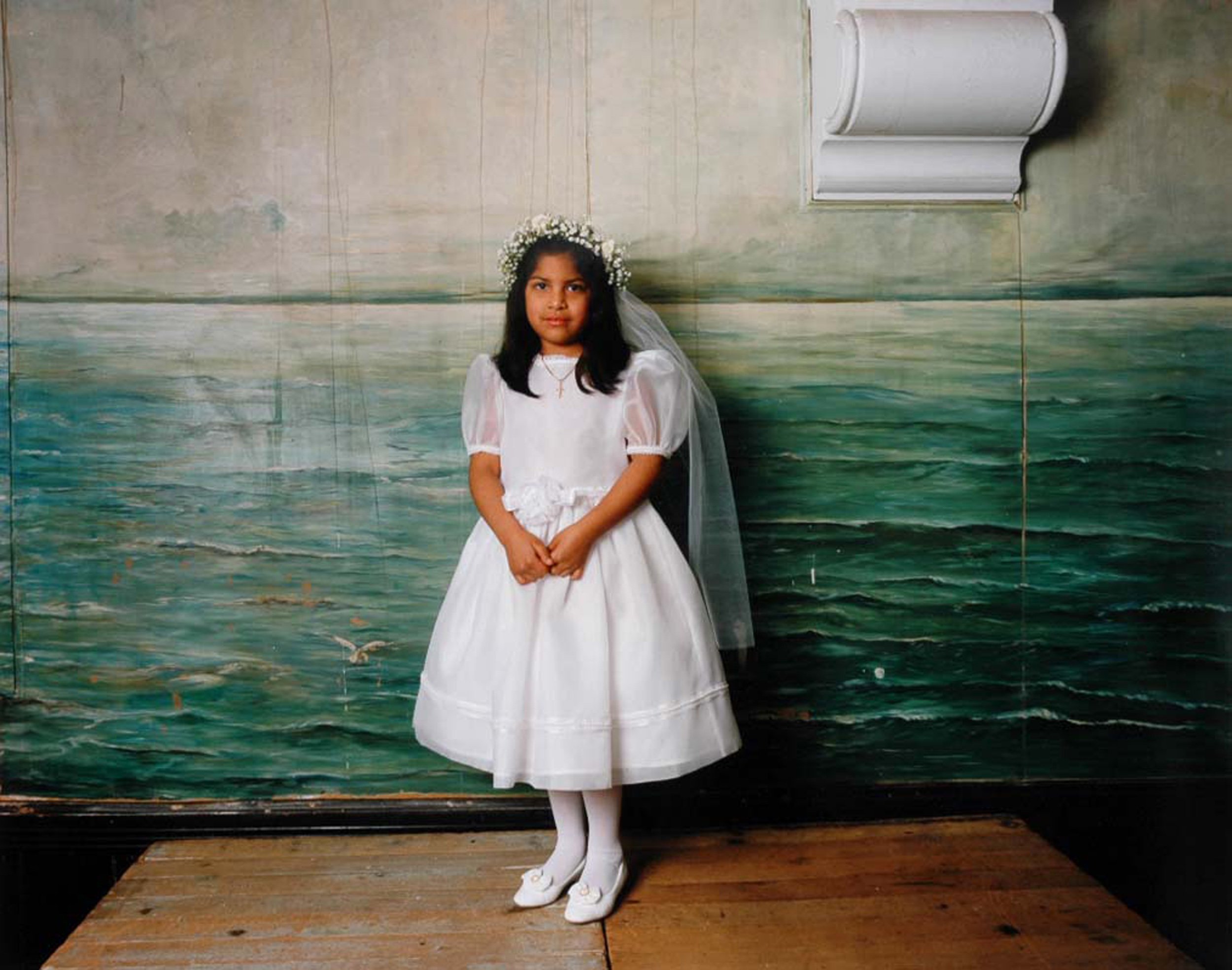 Salvo_Communicant Ariel .jpg