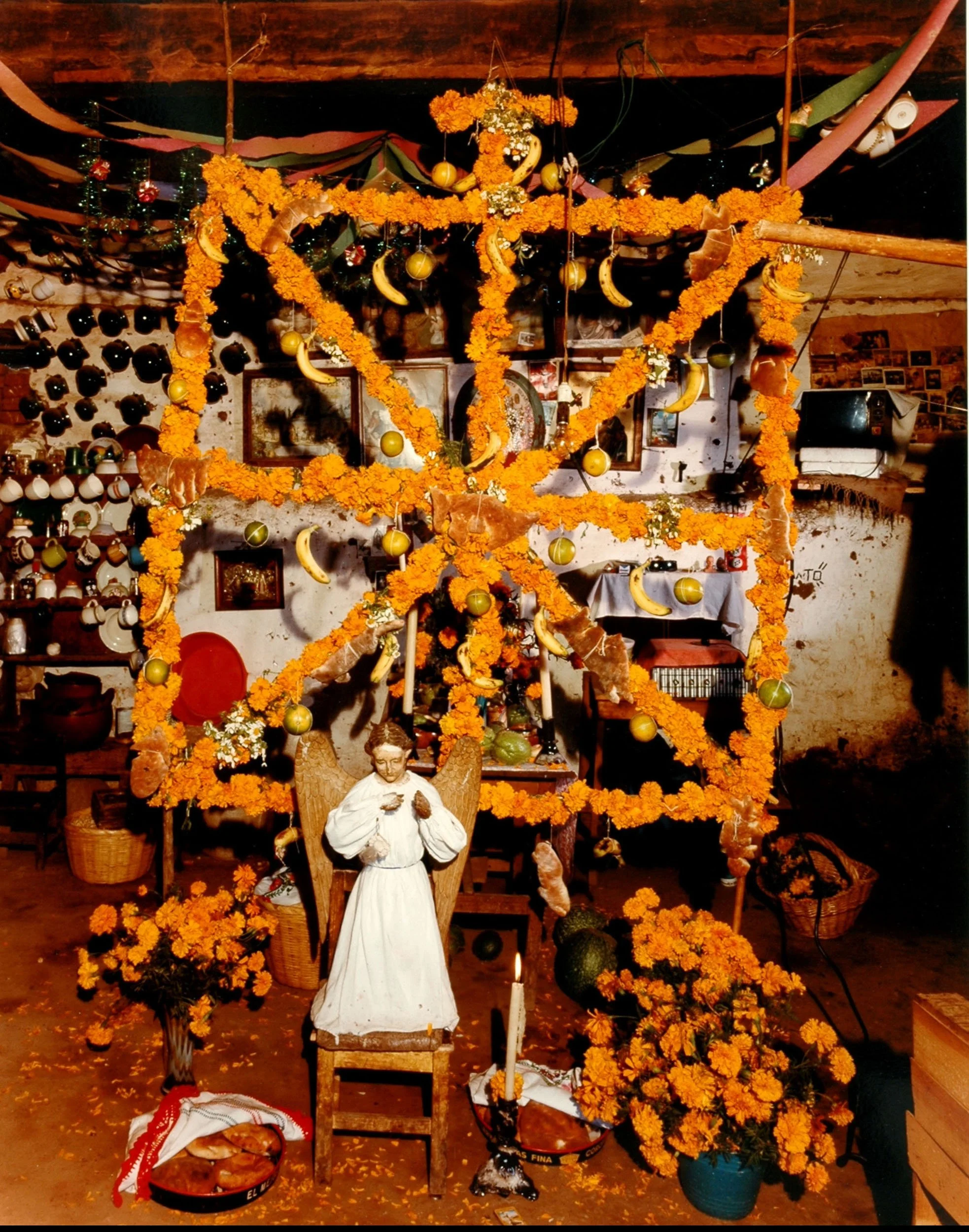 Salvo-Home Altars of Mexico-035.jpg