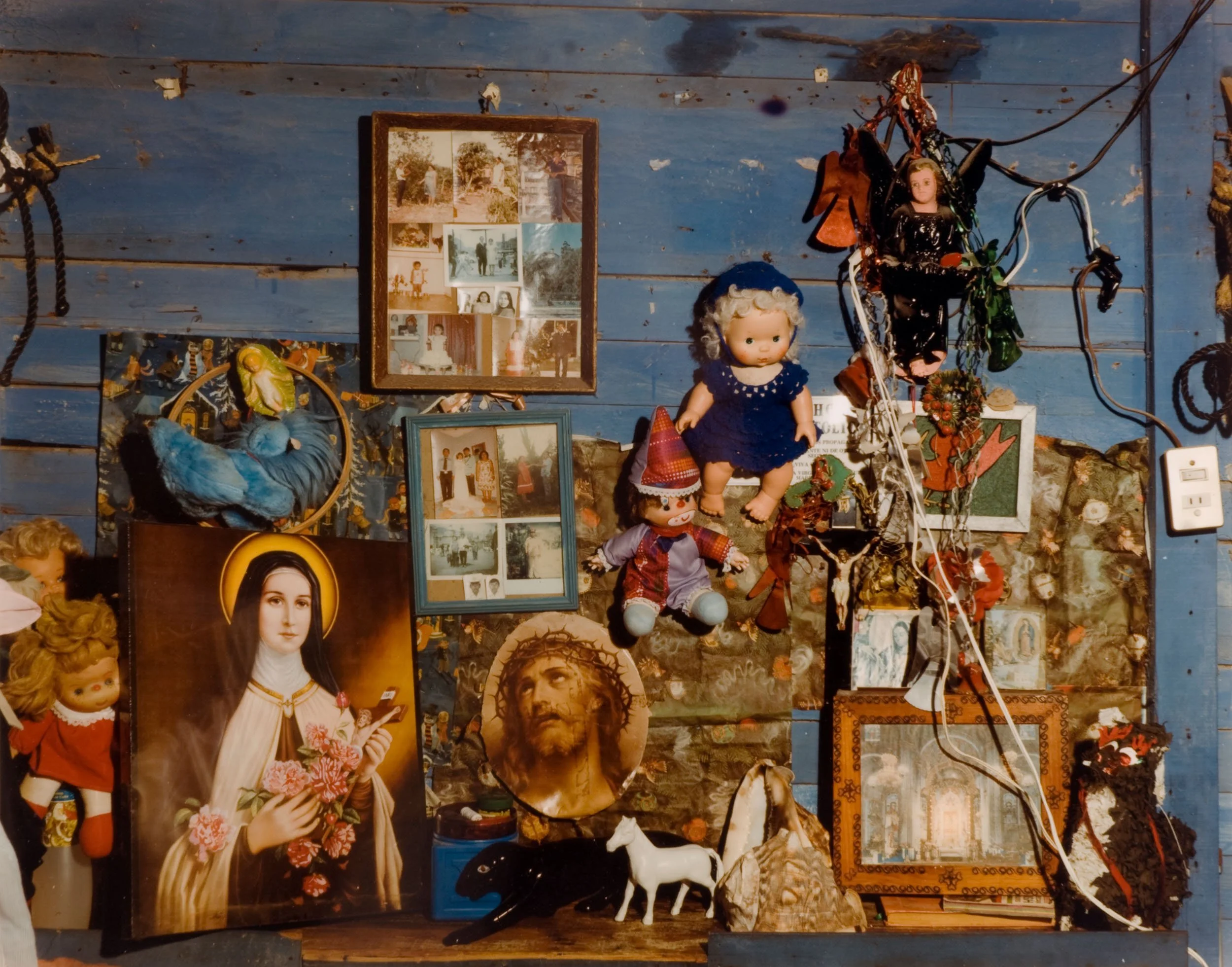 Salvo-Home Altars of Mexico-015.jpg