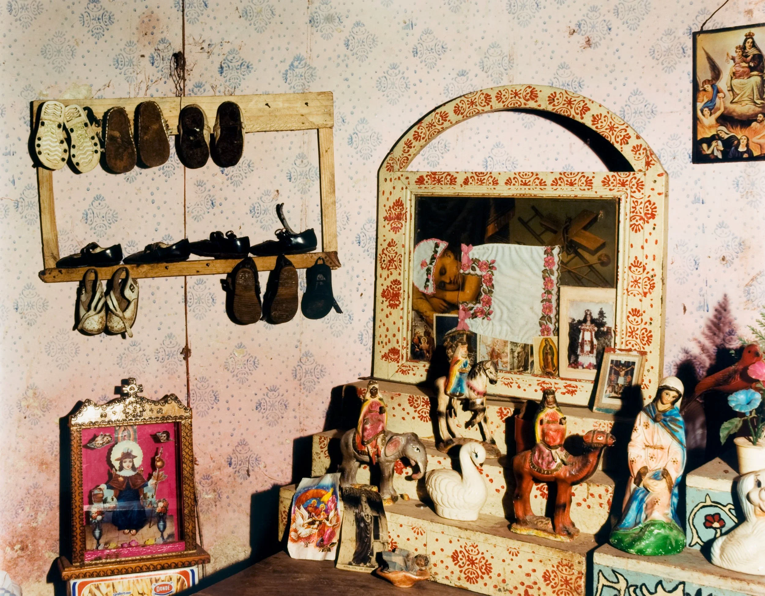 Salvo-Home Altars of Mexico-047.jpg