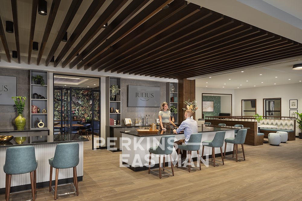 Julius_Photo Int Club Room Bar w People_Photograph by Andrew Rugge - Copyright Perkins Eastman.jpg