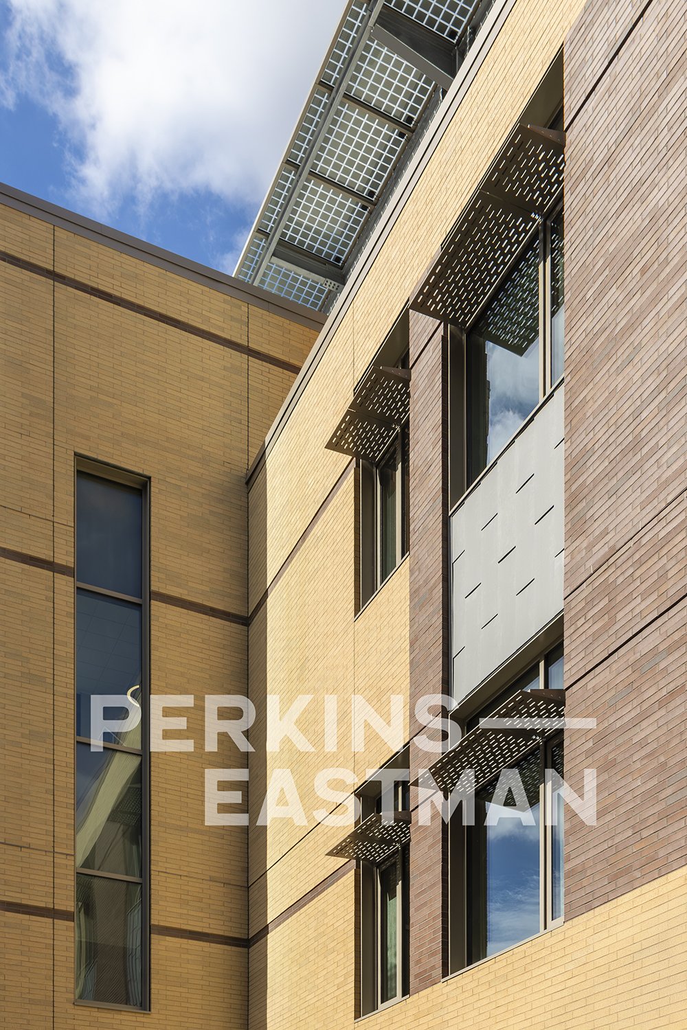 TMDV_0079130.00.0_Photo Ext Window Shading Detail 1.jpg