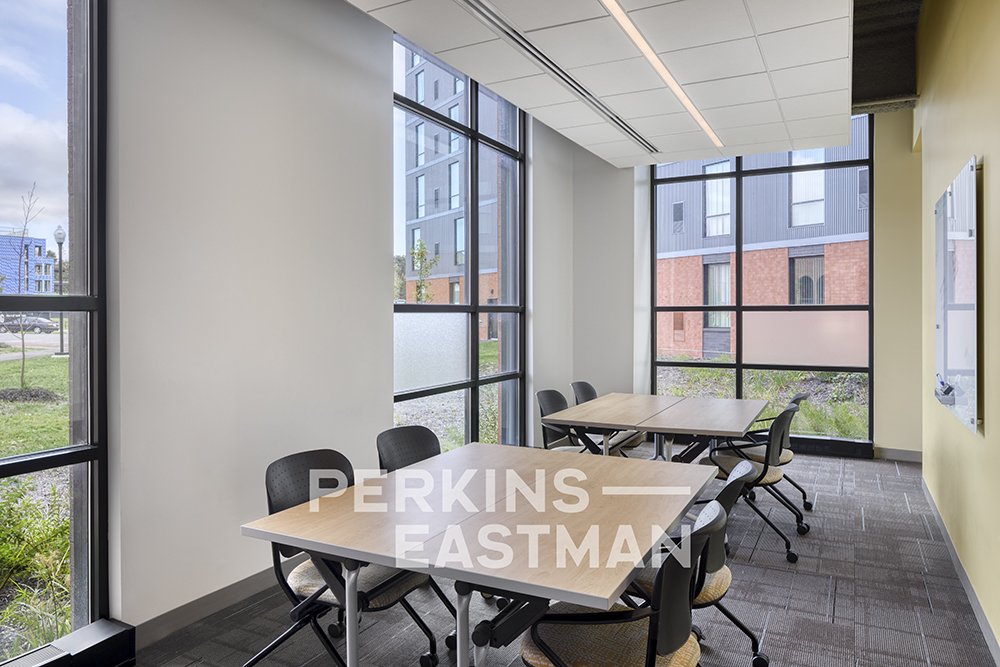 Frostburg State Univ - Residence Hall_Photo Int Quiet Study Room 2_Photograph by Andrew Rugge - Copyright Perkins Eastman.jpg
