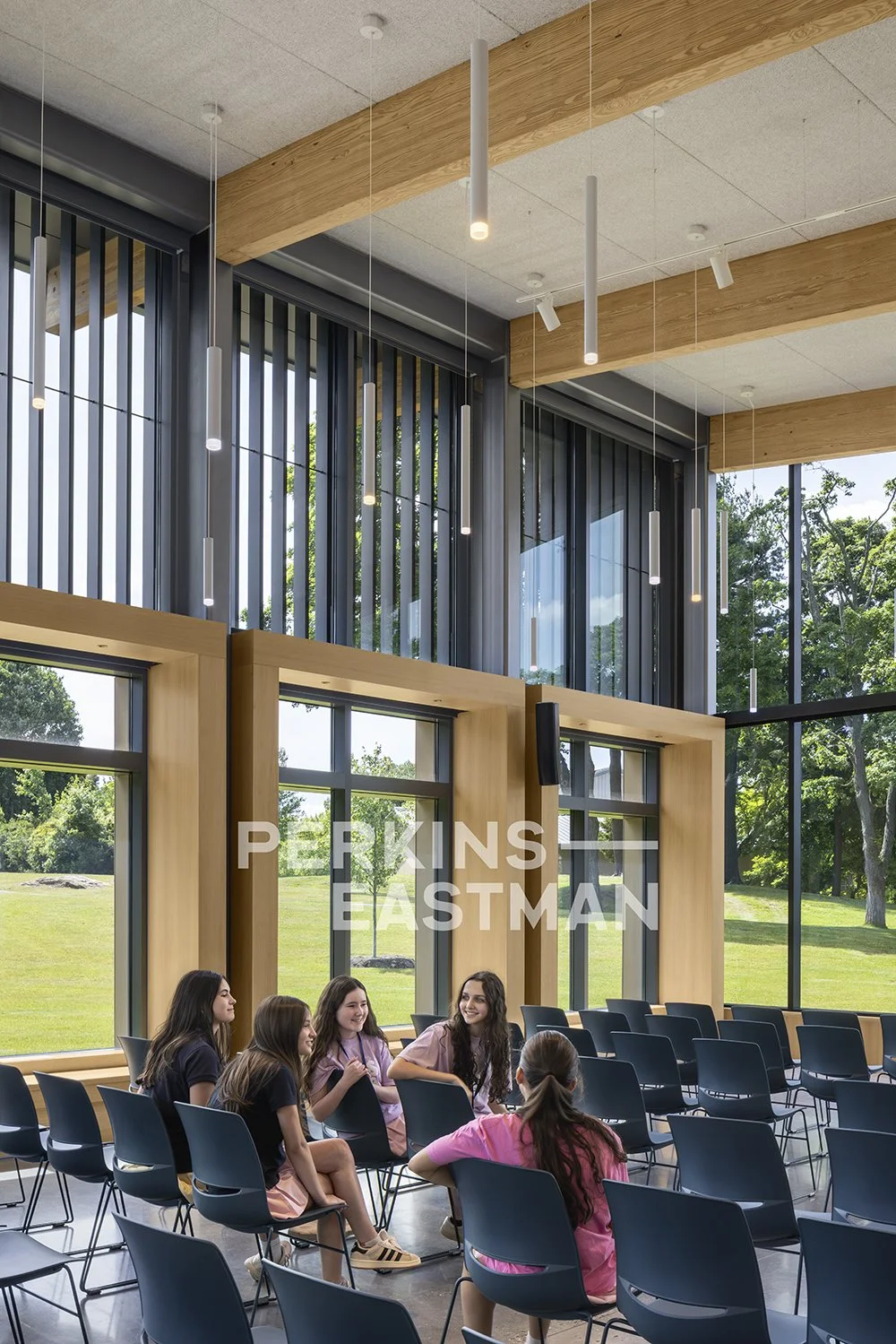 School of the Holy Child_Photo Int Chapel 2 Detail_Photograph by Andrew Rugge - Copyright Perkins Eastman.jpg