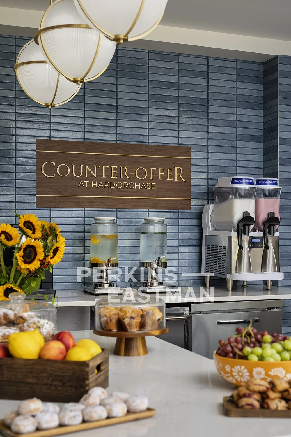 Ventas - HarborChase of Branford_Photo Int Dining Counteroffer 2 Detail_Photograph by Andrew Rugge - Copyright Perkins Eastman.jpg