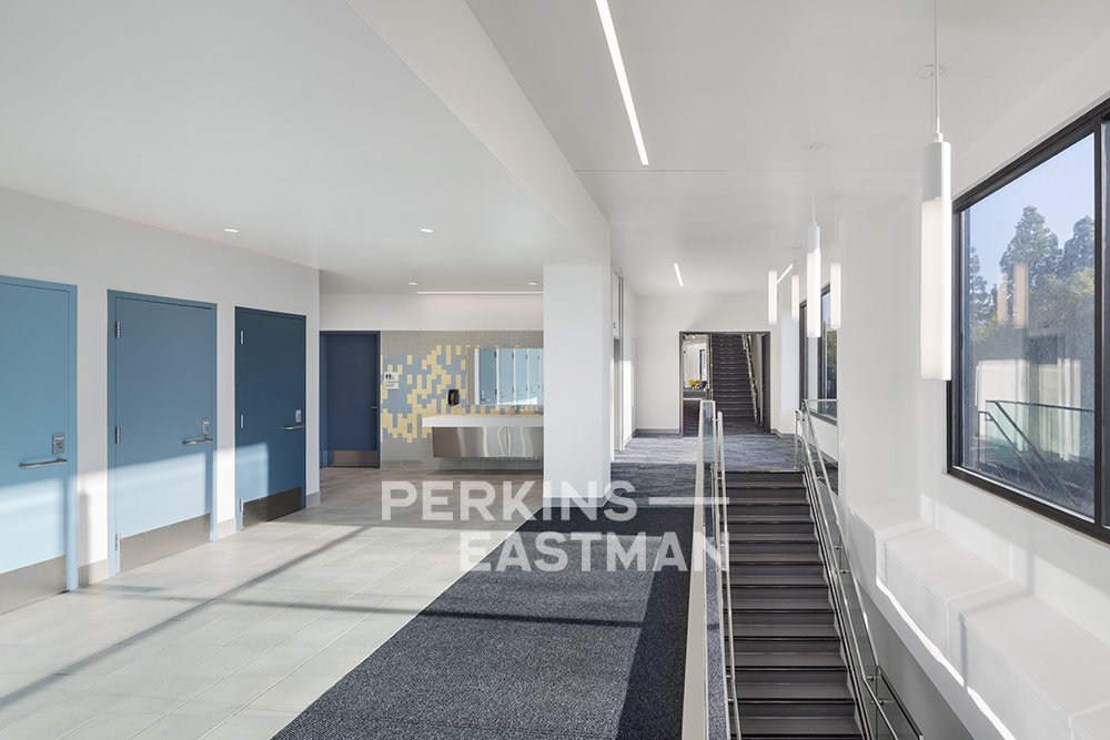 SJE CCD - EVC - Gen Ed & Engineering Bldg_Photo Int Corridor 3_Photograph by Andrew Rugge - Copyright Perkins Eastman.jpg