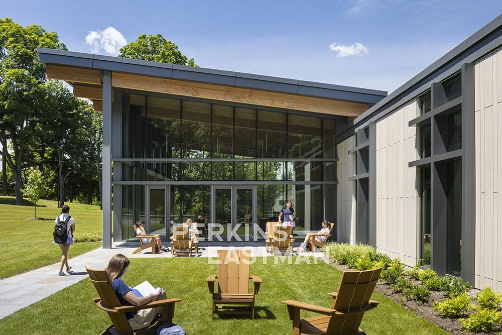 School of the Holy Child_Photo Ext Courtyard 3_Photograph by Andrew Rugge - Copyright Perkins Eastman.jpg