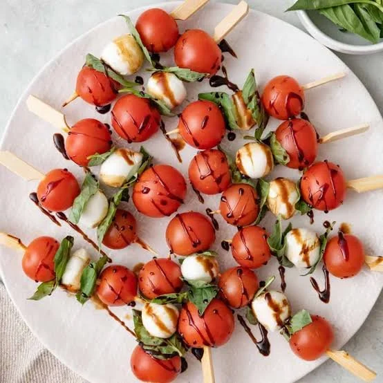 caprese skewers.jpg