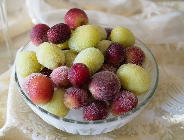 frozen grapes.jpg