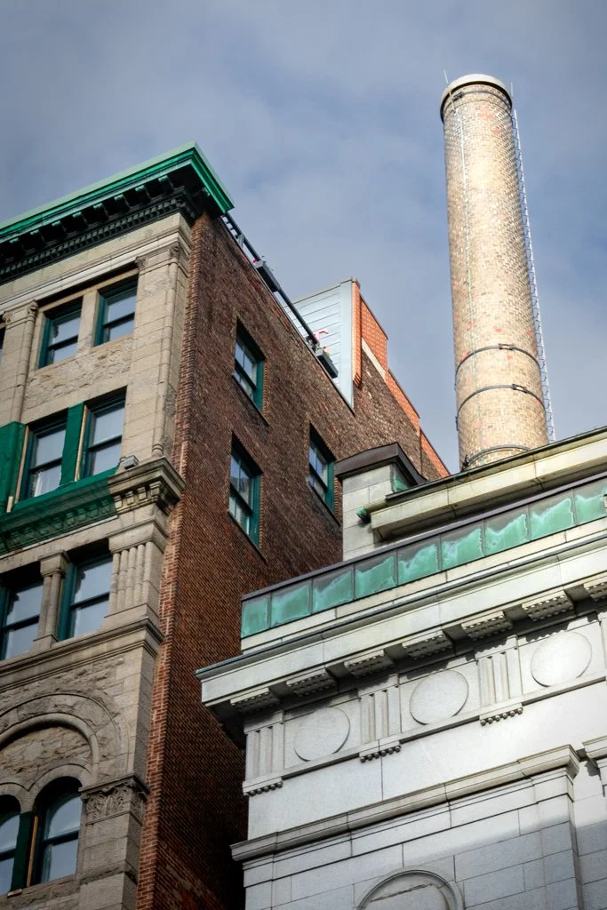 KatelynSullivan_MontrealStreetBuilding05_2024.JPG