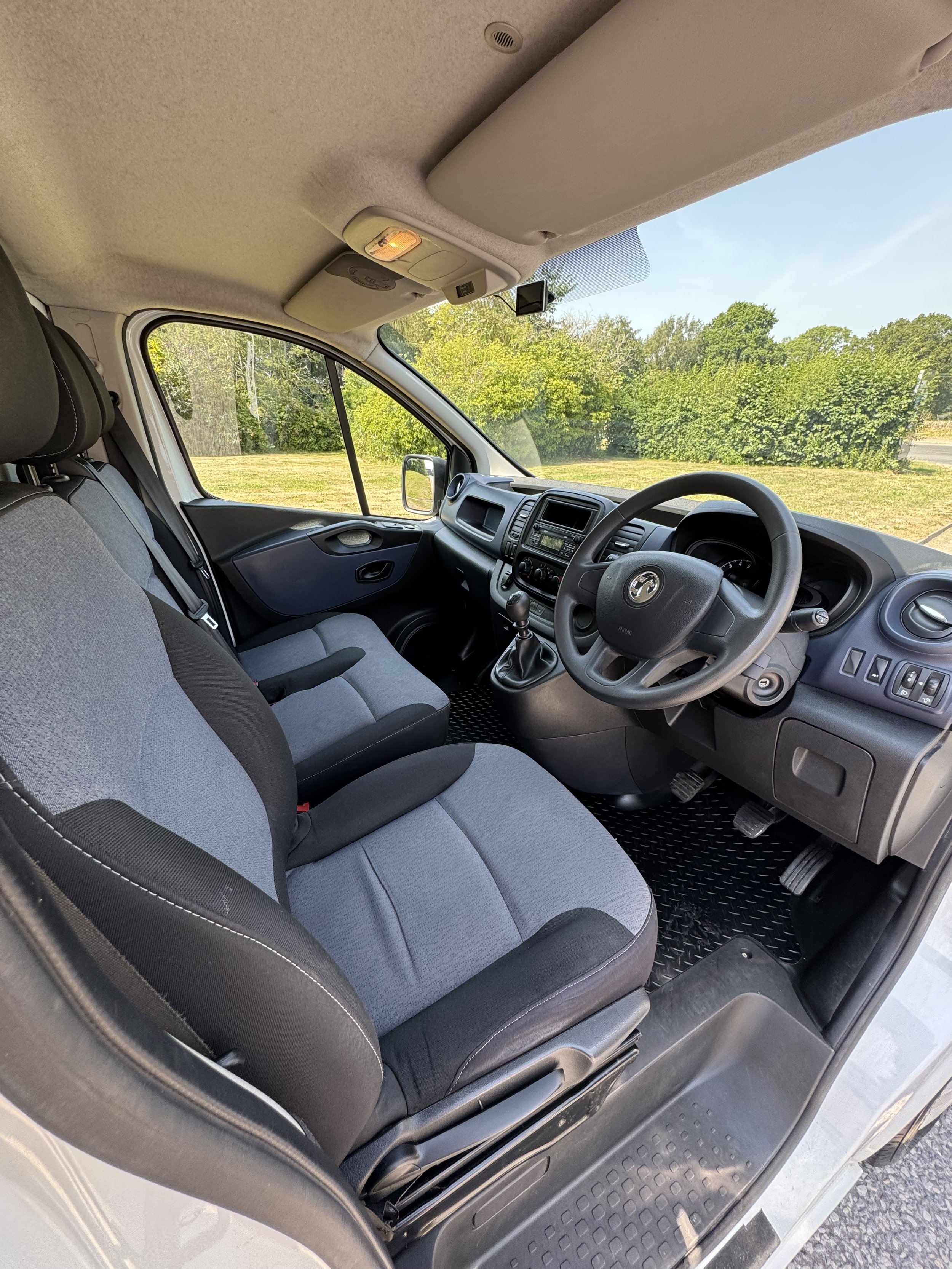 2019 Vauxhall Vivaro L1 H1.jpeg