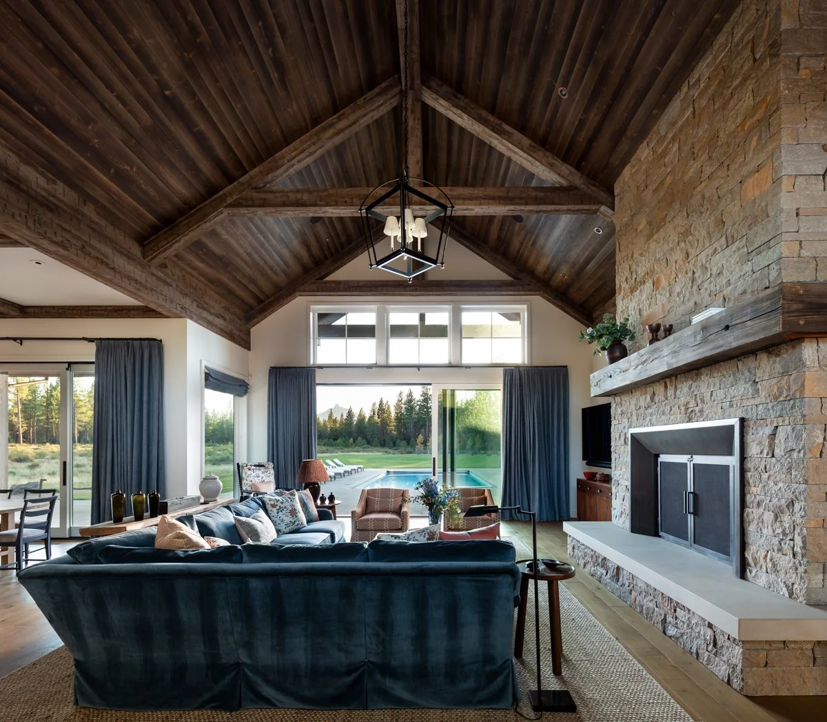 clark rowe - low res by chris murray productions_-10.jpg