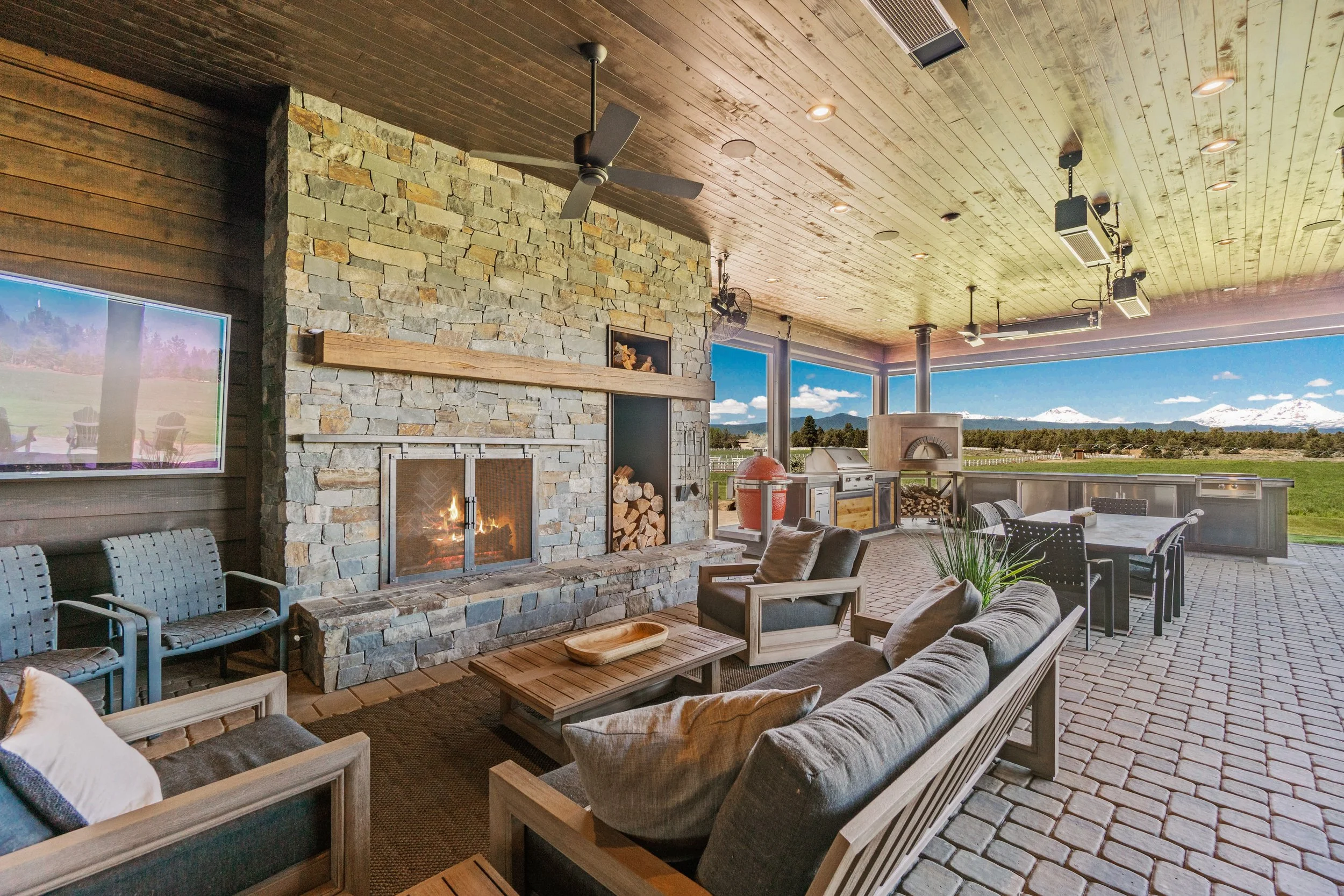 Elbow Room — Neal Huston & Associates Architects- Bend, OR ...