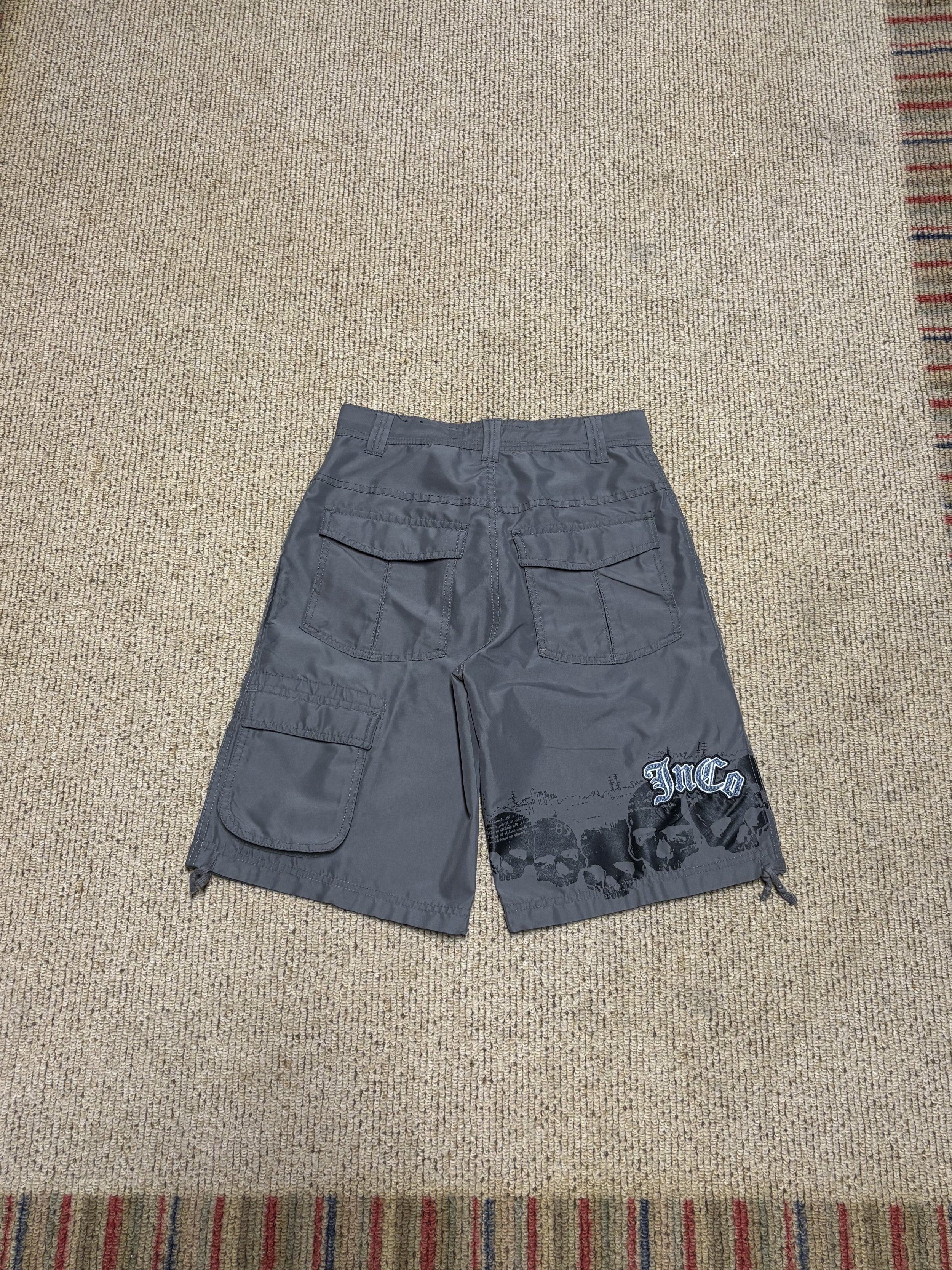 JNCO skull embroidered shorts