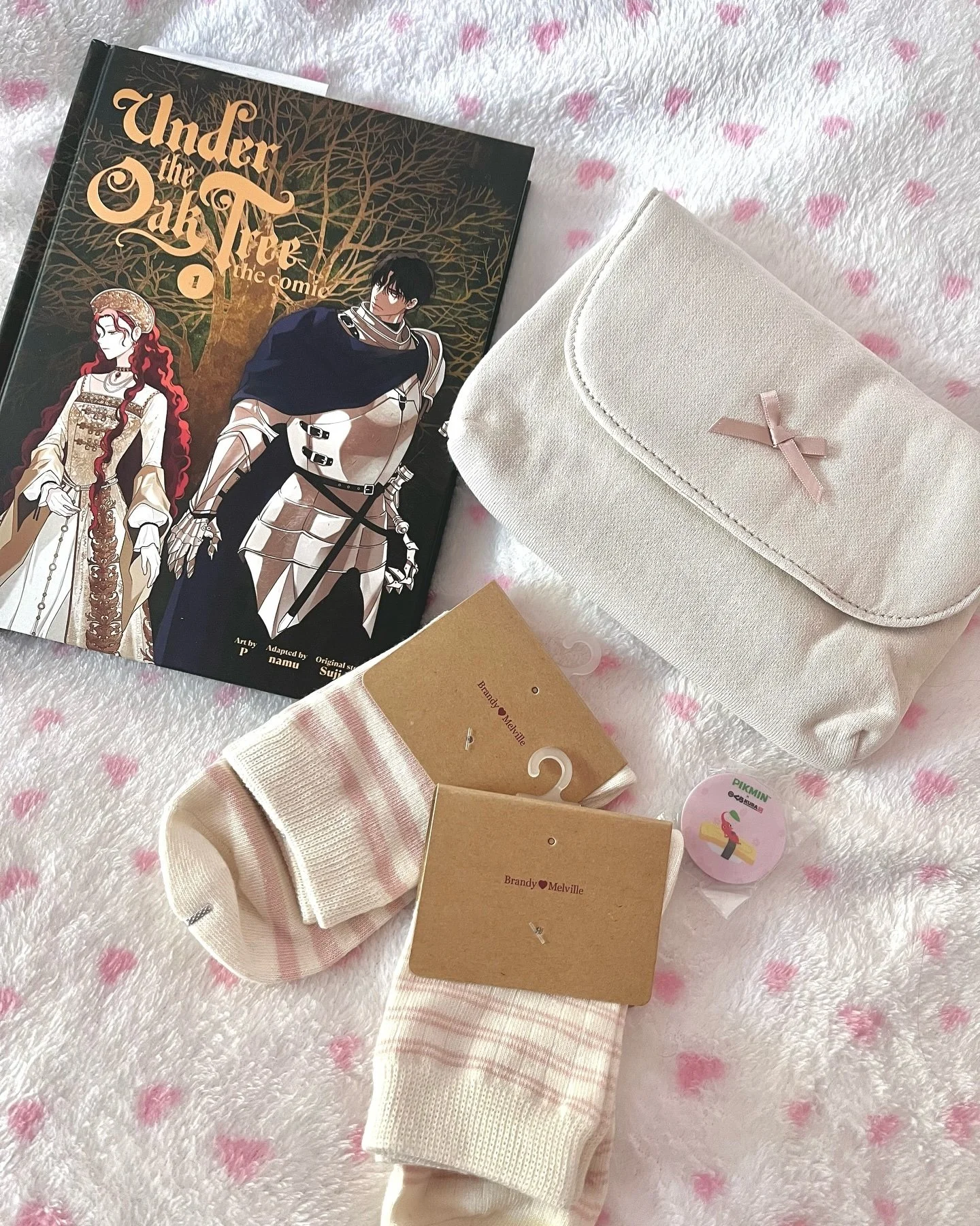 small pink haul pic i took a few weeks b4 christmas (⸝⸝๑ ̫ ๑⸝⸝⸝) &sdot;˚₊‧ ୨୧ ♡

{ #pink #coquette #coquettelife #pinklifestyle #coquettegirl #pinkart #coquetteart #pinterest #pinterestgirl #girlhood #makeup #dollette #coquetteaesthetic #girl #girly 