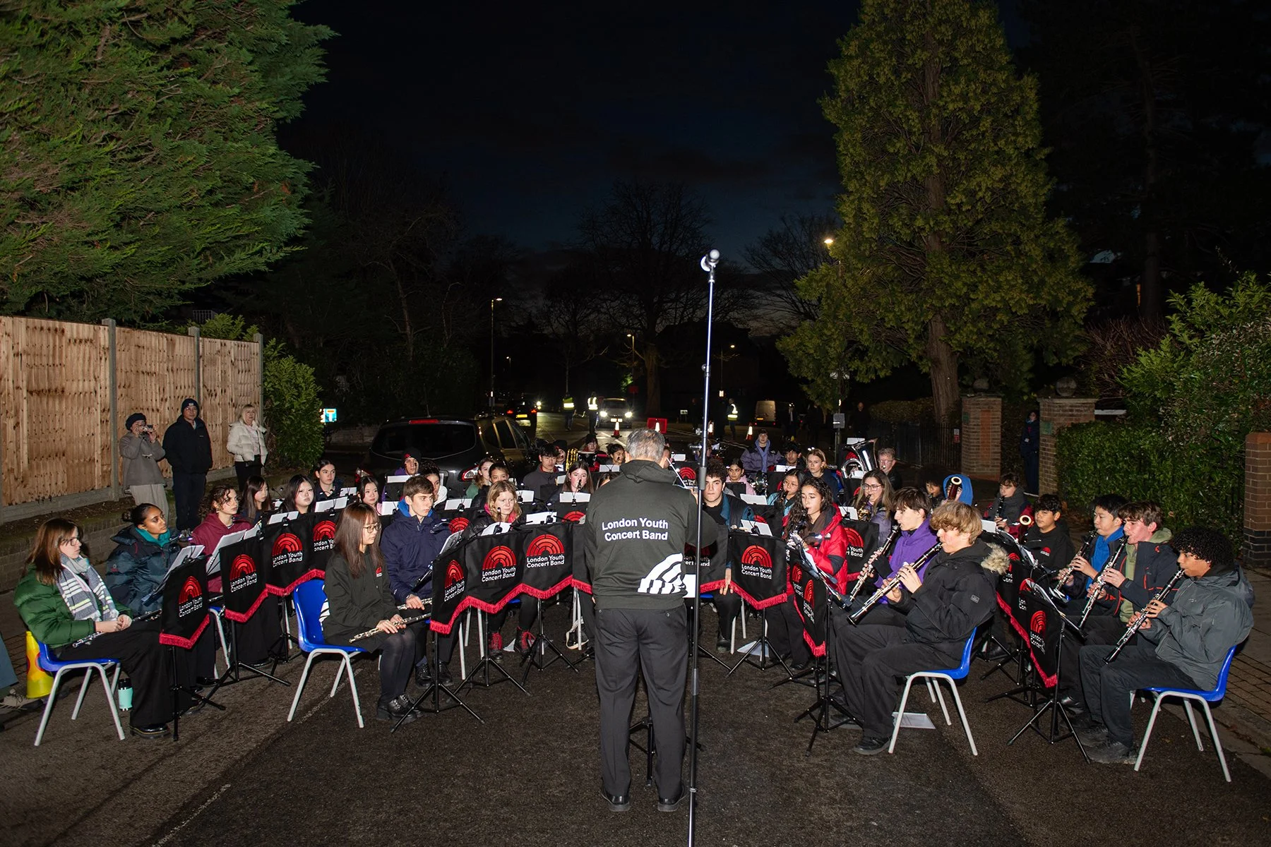 London Youth Concert BAnd play for the guests
