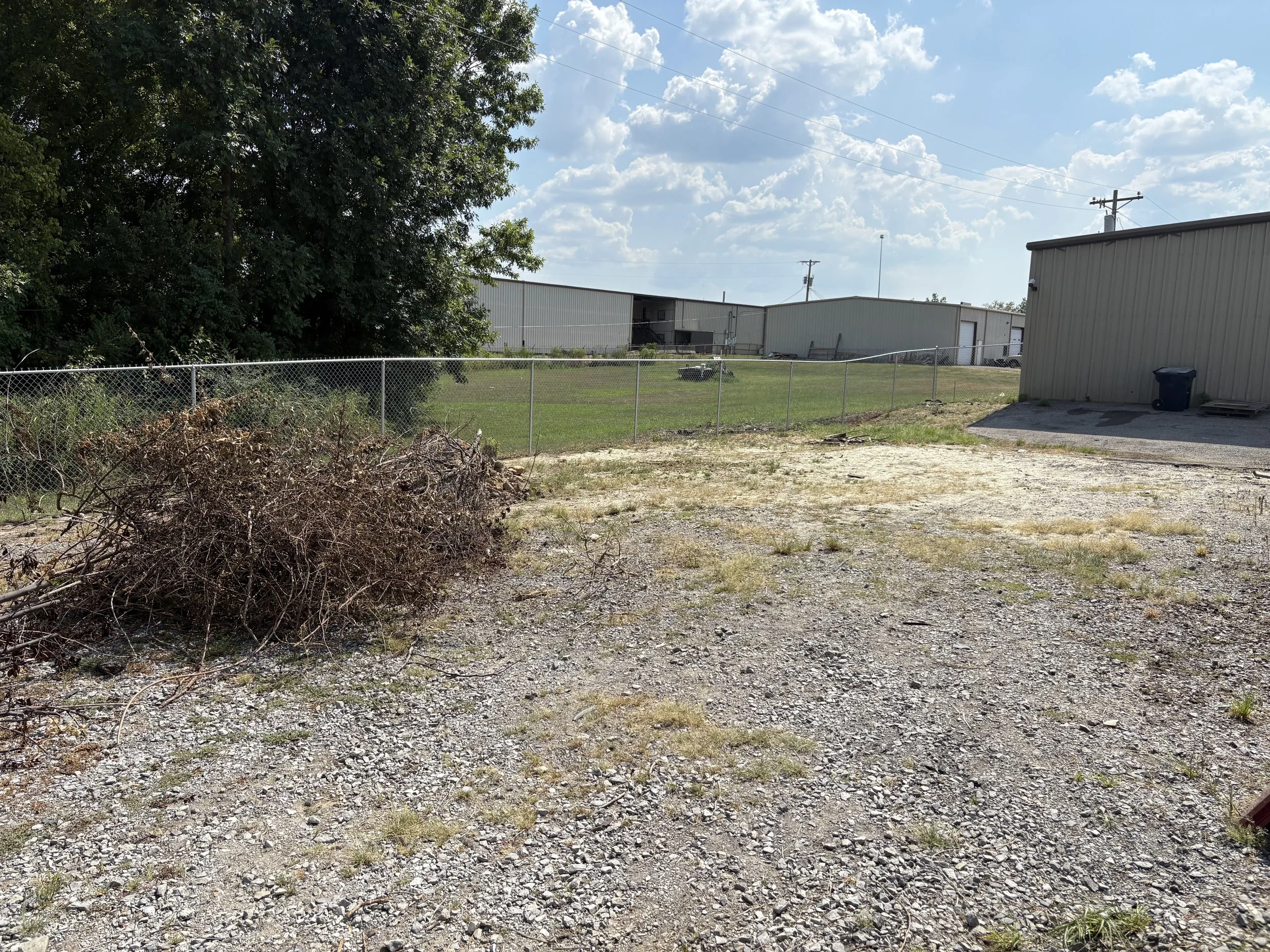 6 foot residential chain link fence built in Olive Branch, MS by DeSoto Fence Co.
