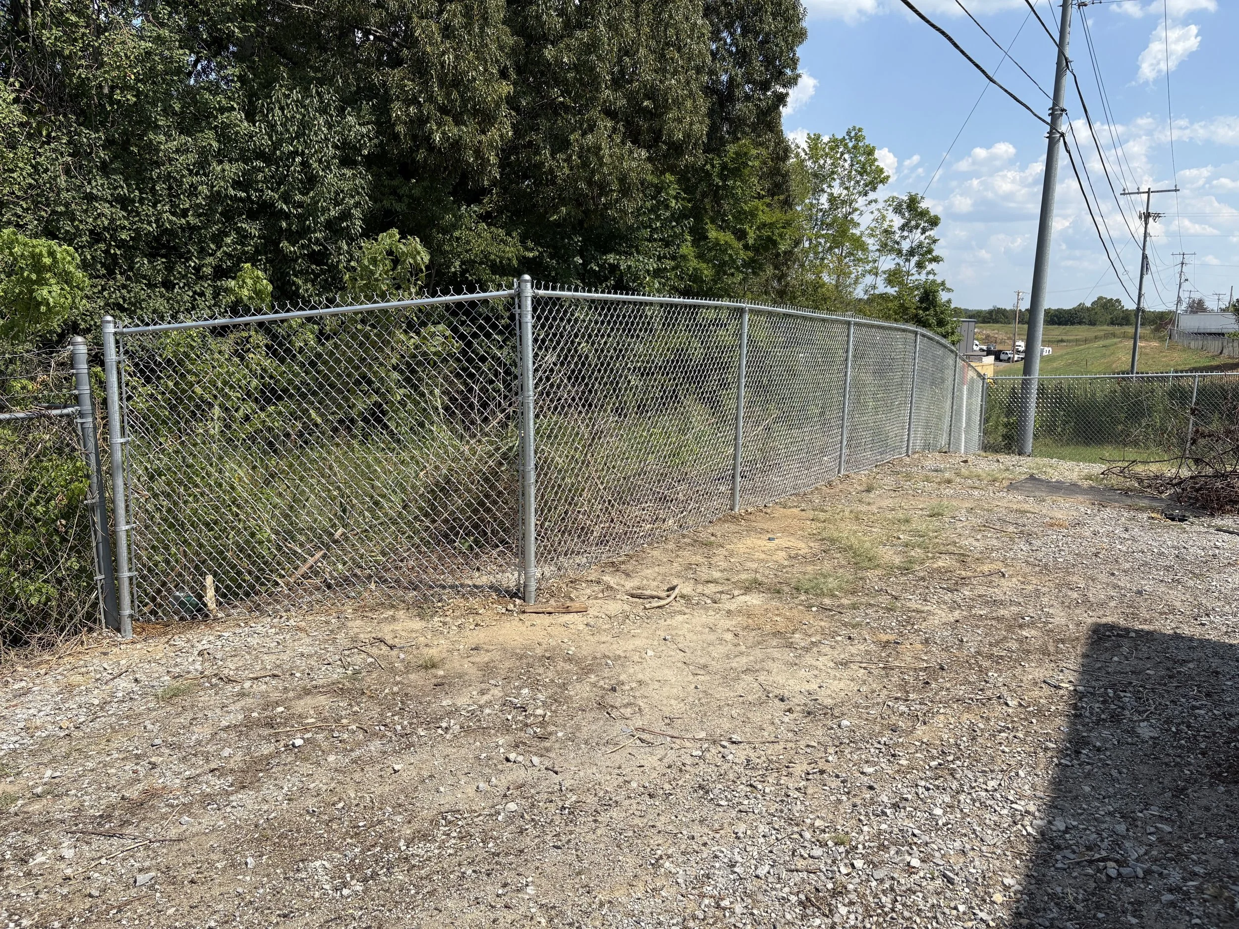 6 foot chain link fence installed in Olive Branch, MS by DeSoto Fence Co.