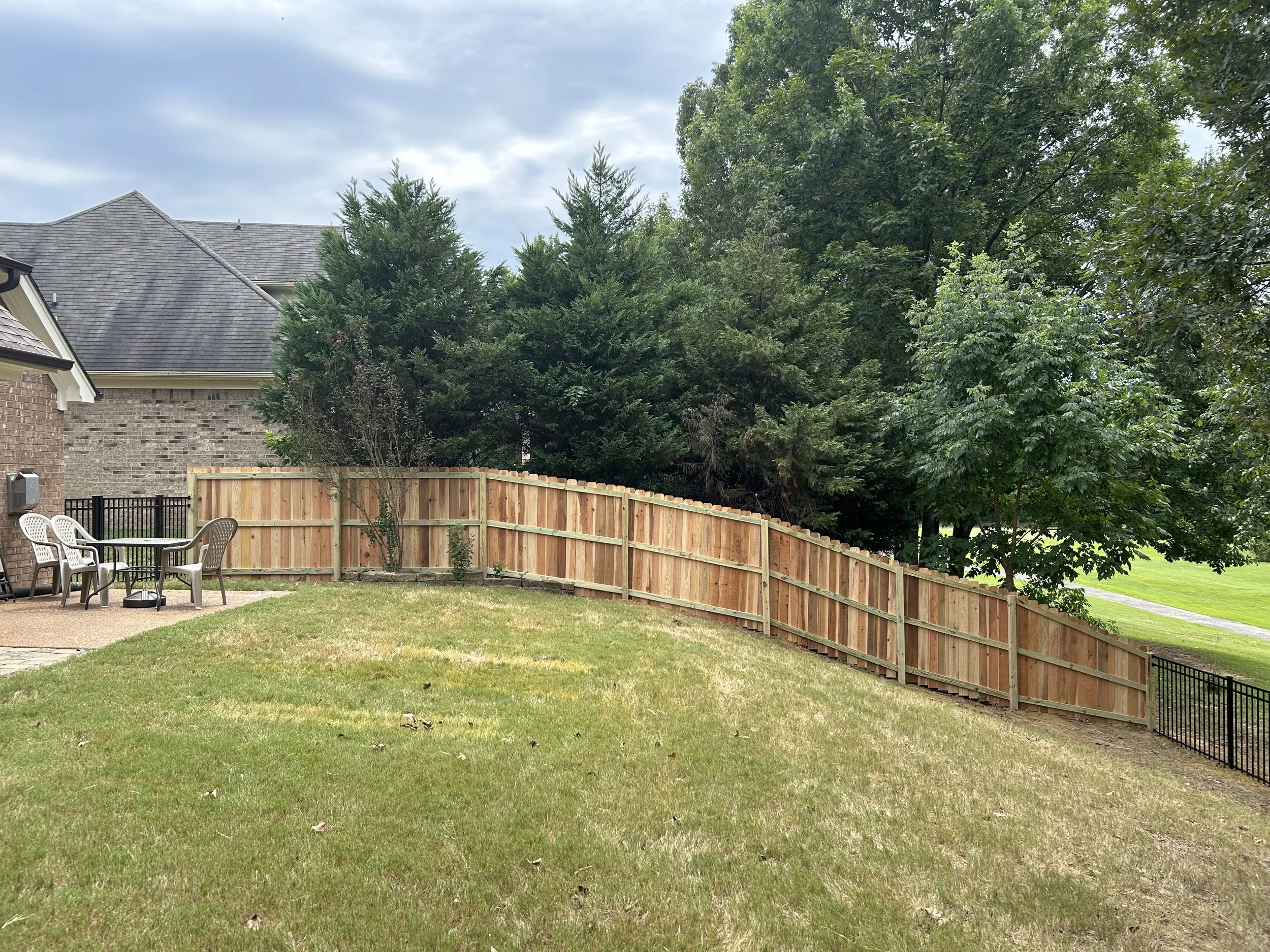 Premium cedar privacy fence installation in Hernando, MS delivering lasting privacy, security, and natural curb appeal by DeSoto Fence Co.
